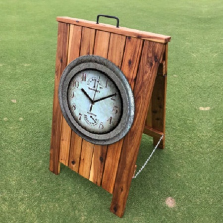 ĐỒNG HỒ ĐẶT TRÊN SÂN GOLF - A CLOCK PRO