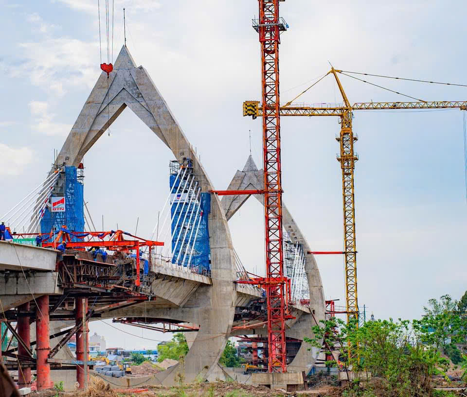 Cẩu tháp QTZ7030