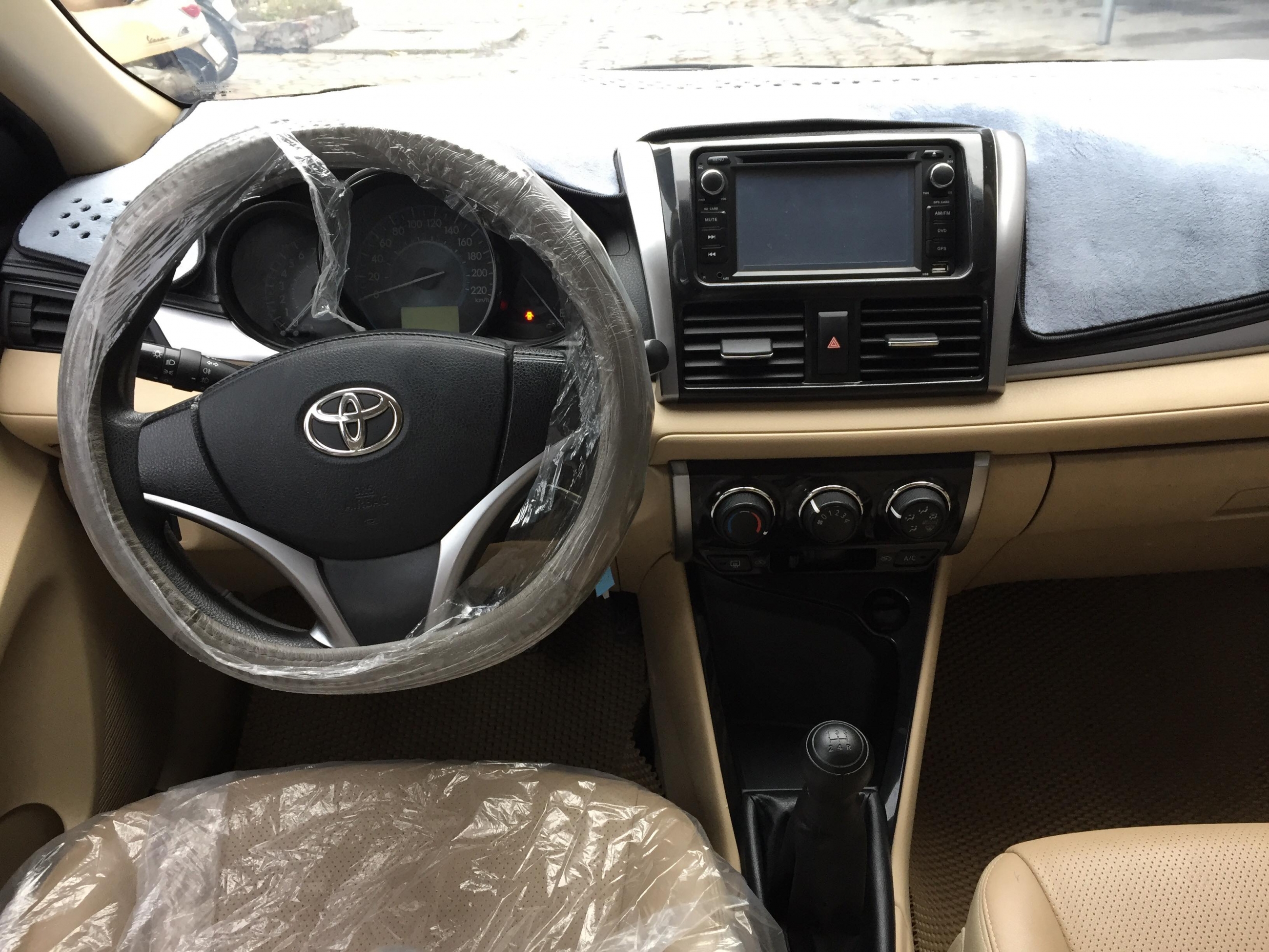 Toyota-Vios-E-2016-10