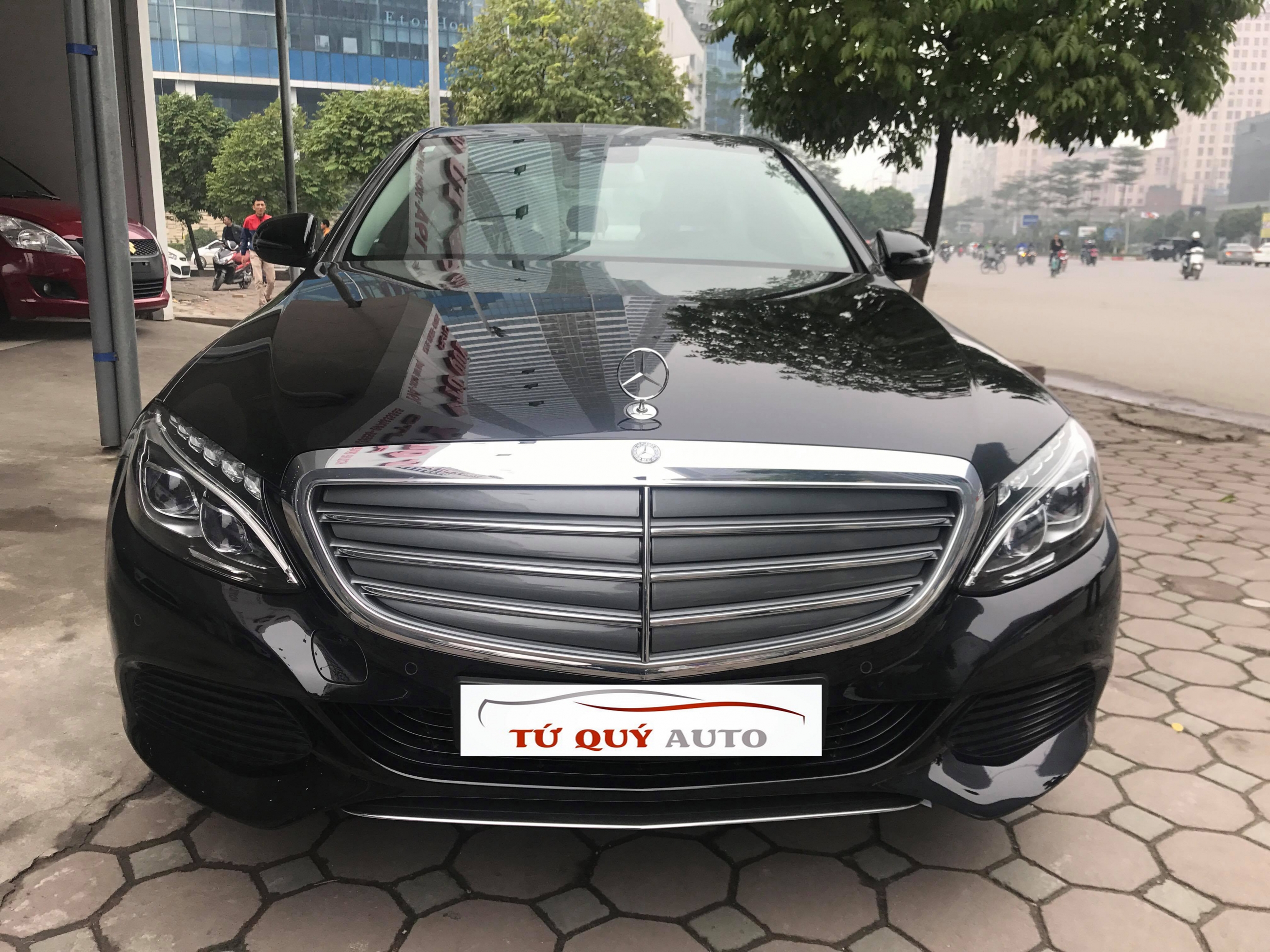 Xe Mercedes Benz C250 2.0AT 2017 - Đen ( Mới 100% )