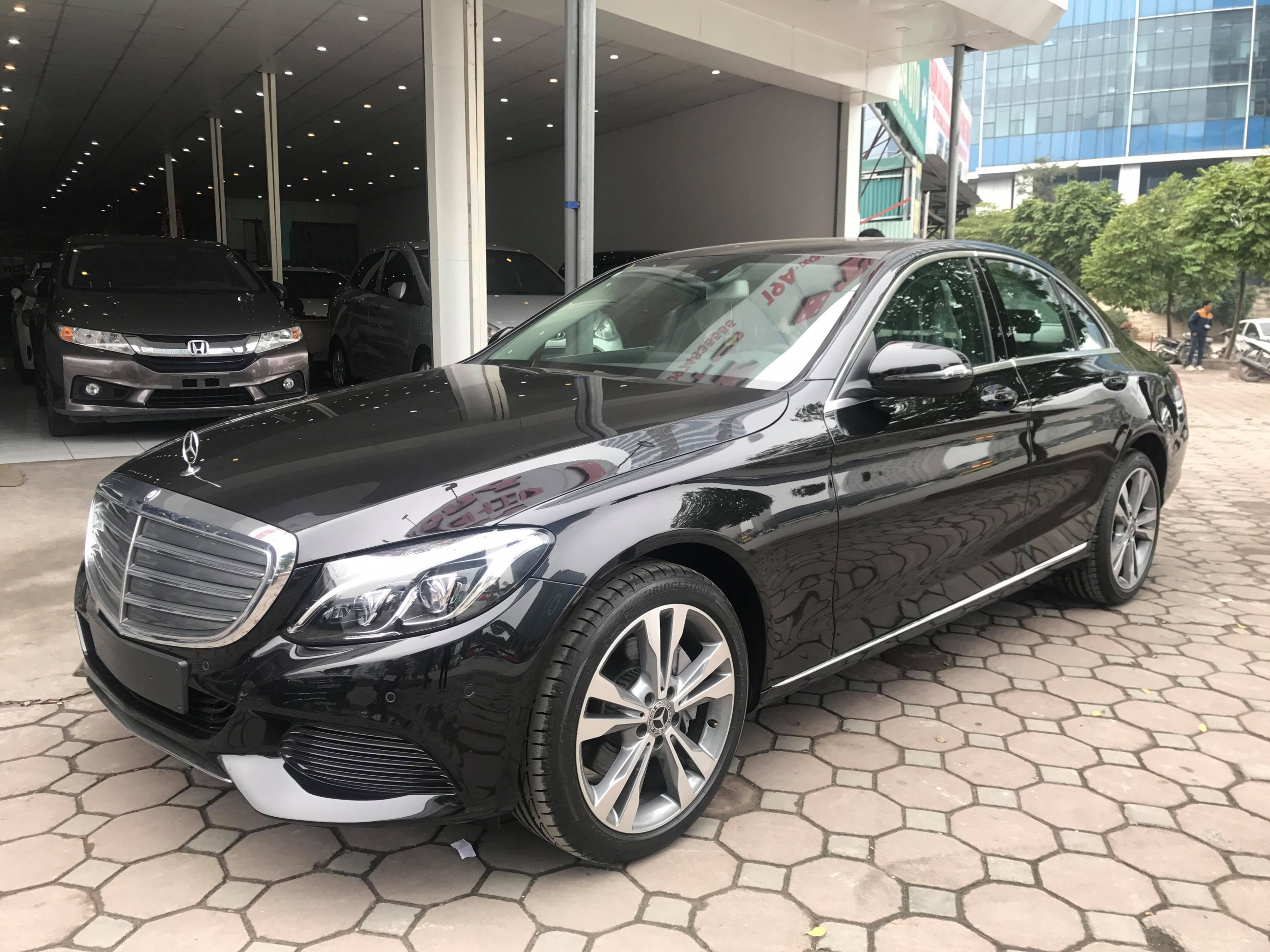 Mercedes Benz C250 2.0AT 2017-3