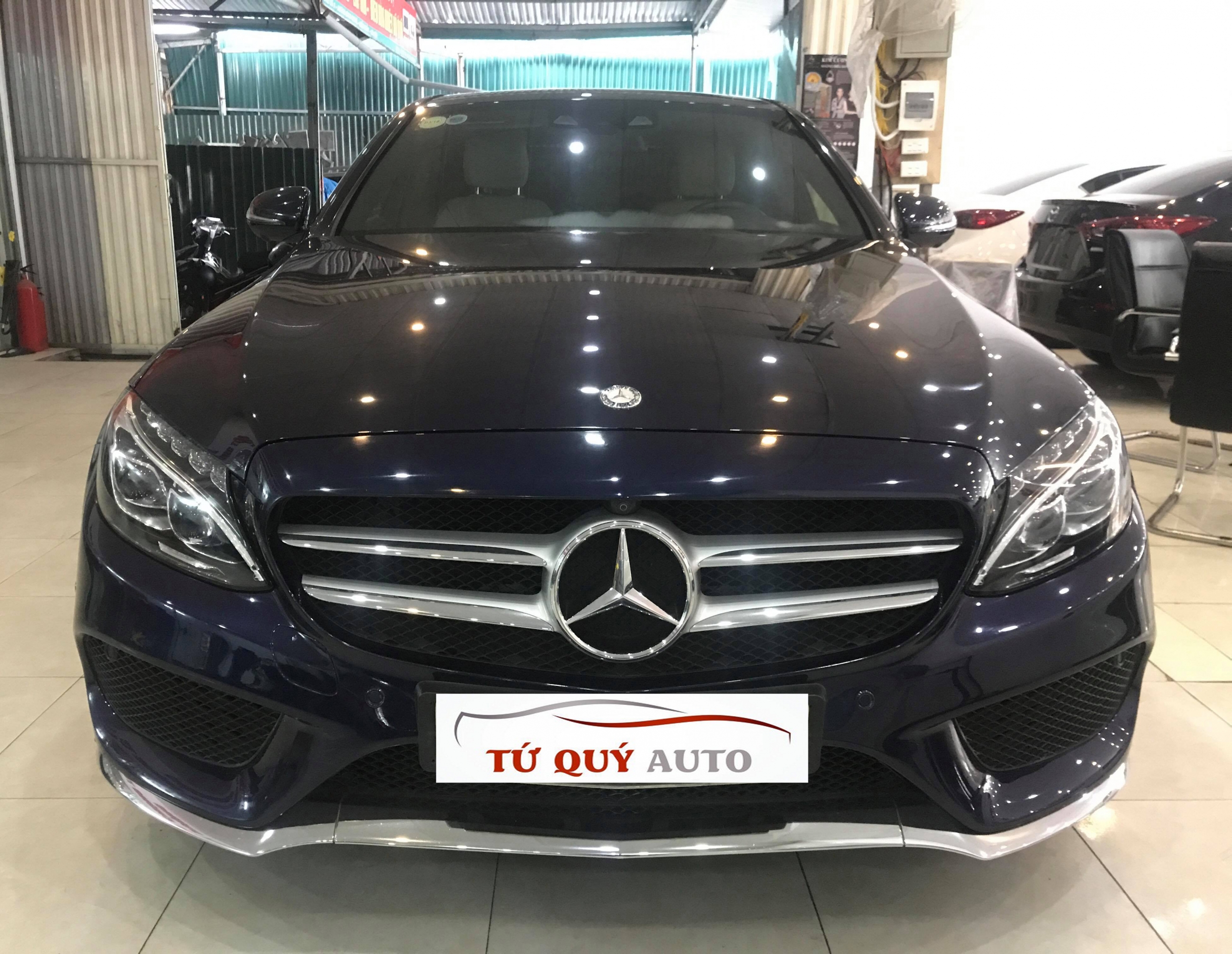 Xe Mercedes Benz C300 AMG 2.0AT 2016 - Xanh CavanSite