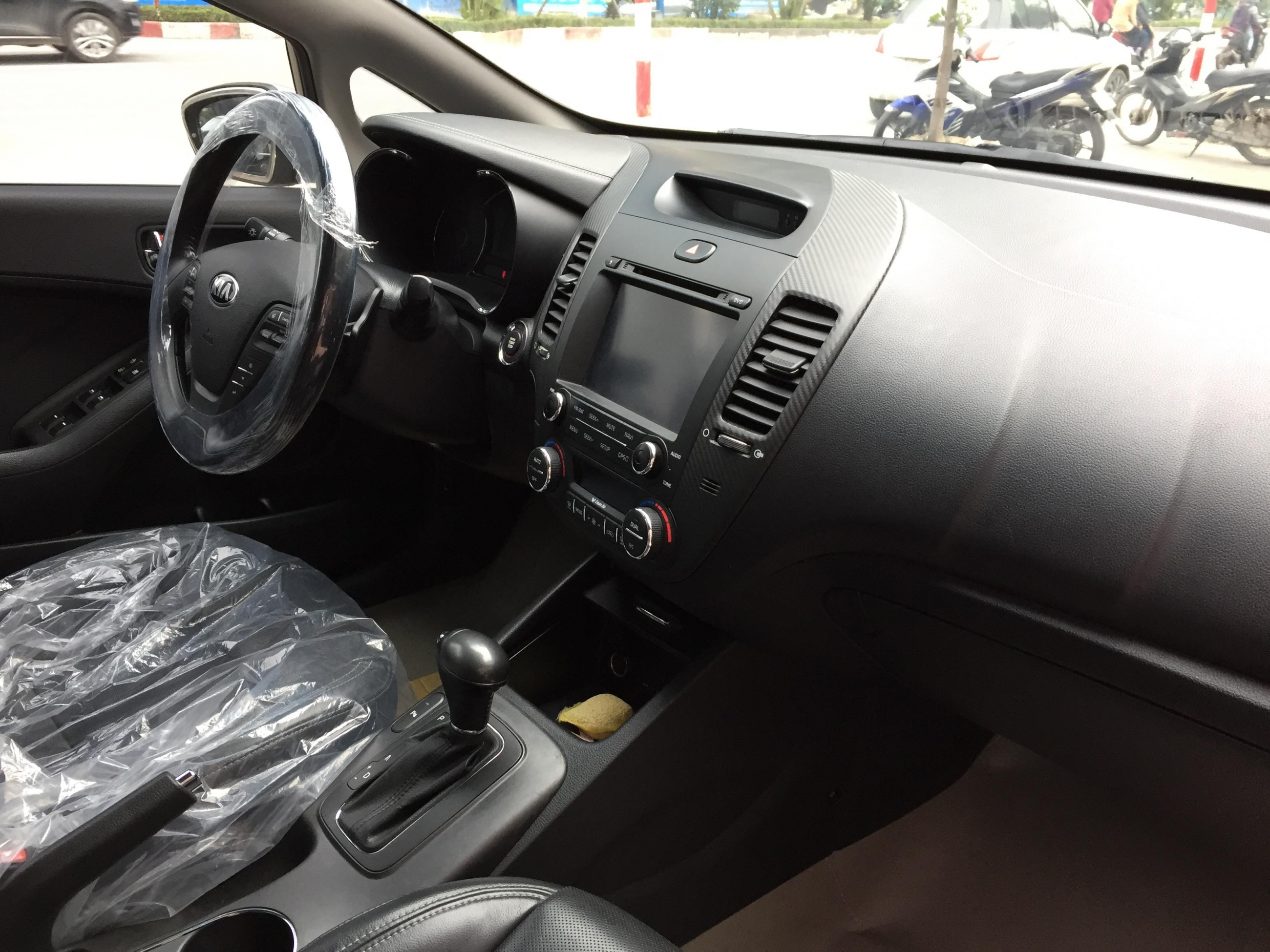 Kia K3 1.6AT 2013 - 13