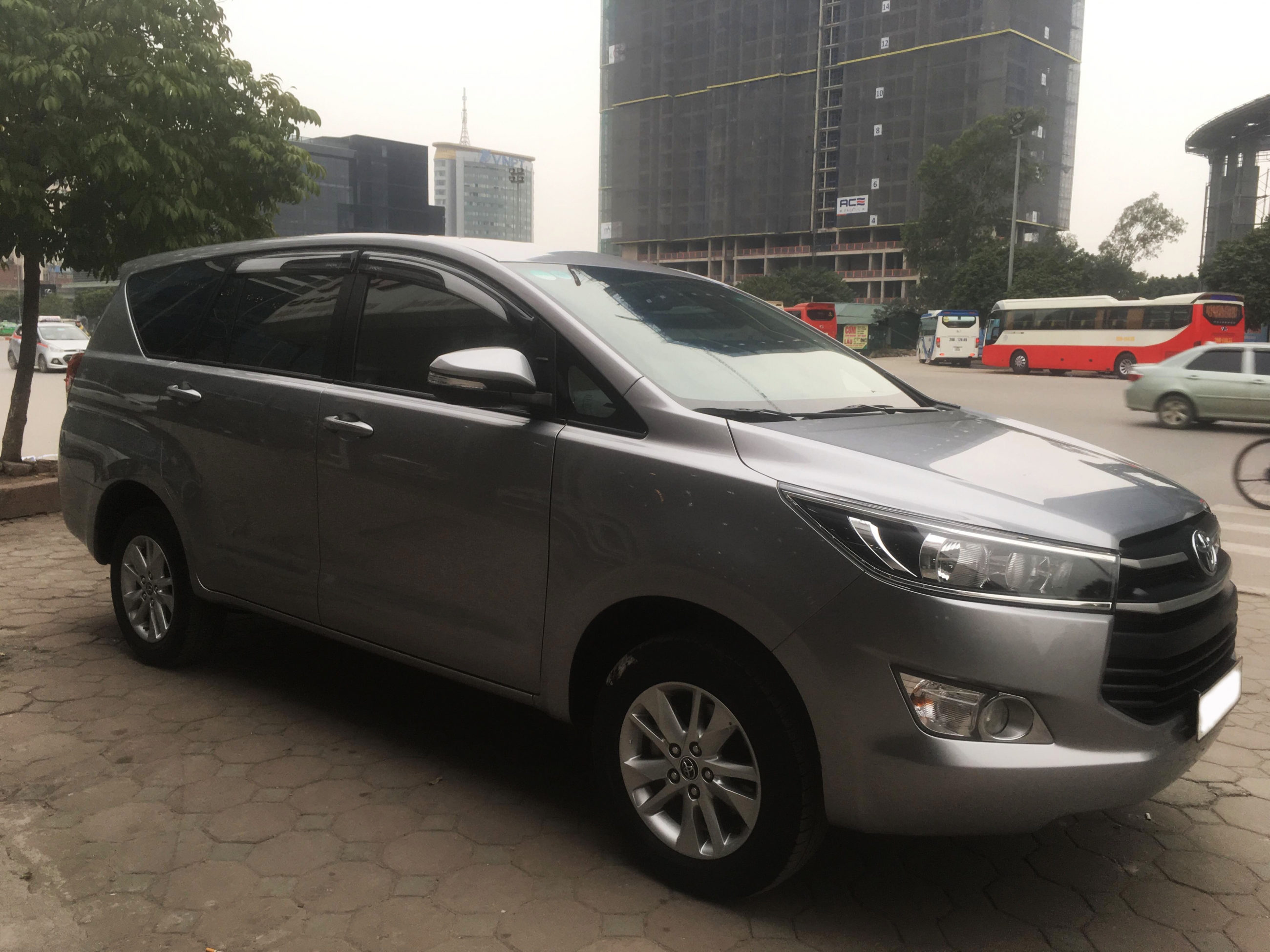 Toyota innova E 2016 - 4