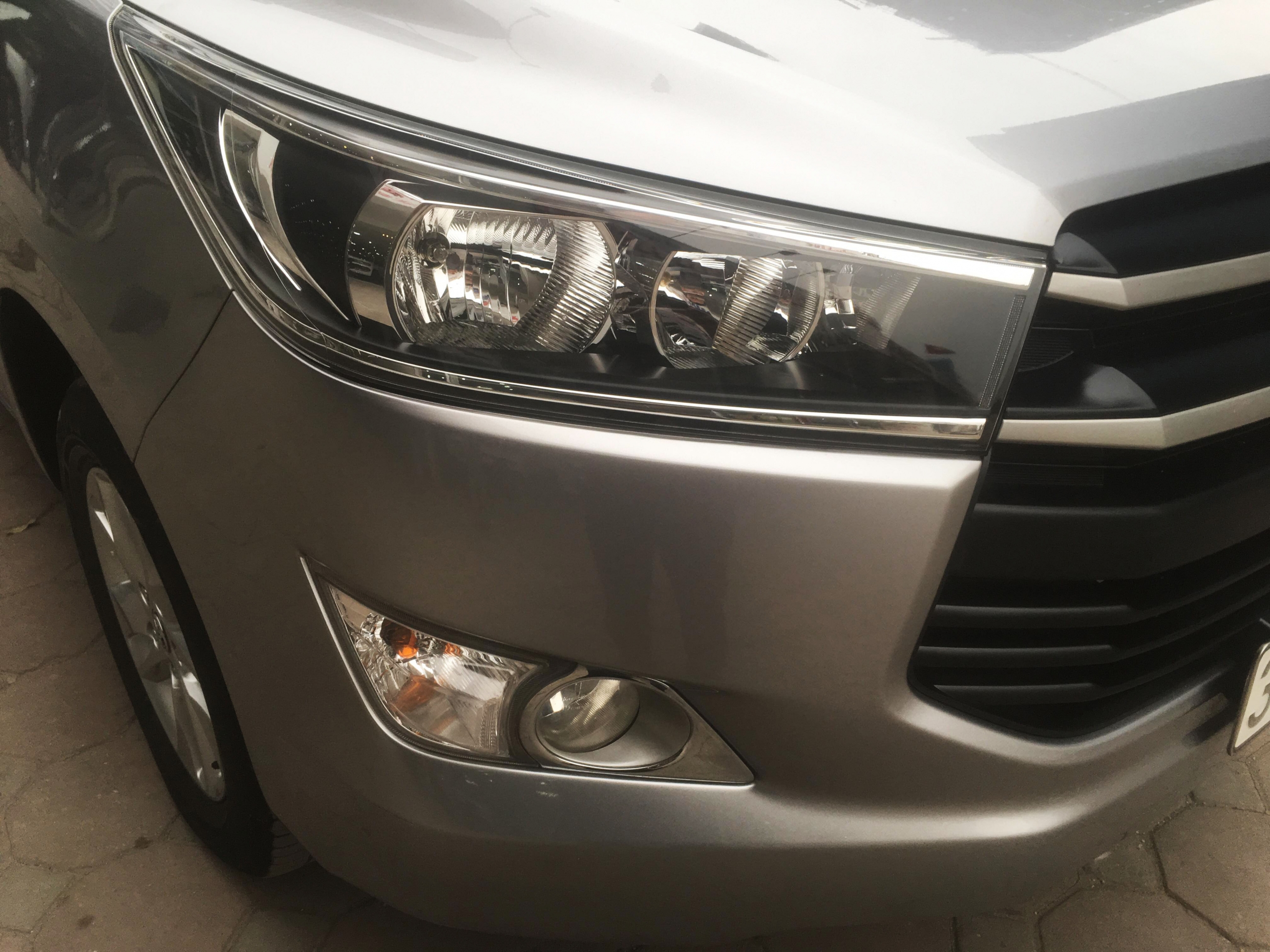 Toyota innova E 2016 - 6