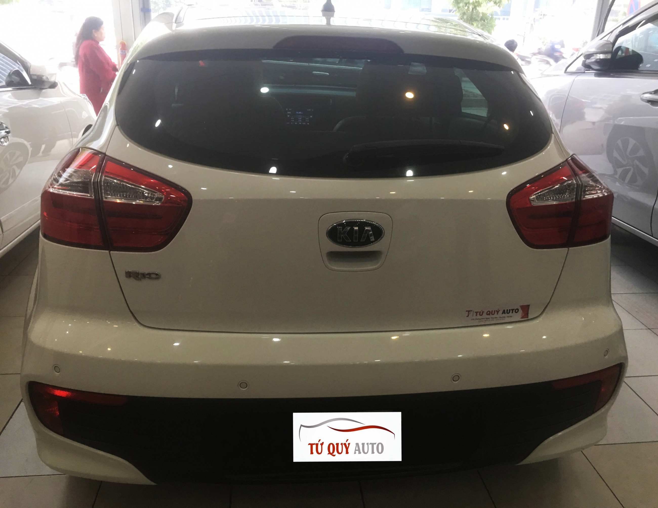 Kia Rio Hatchback 1.4AT 2015 - 2