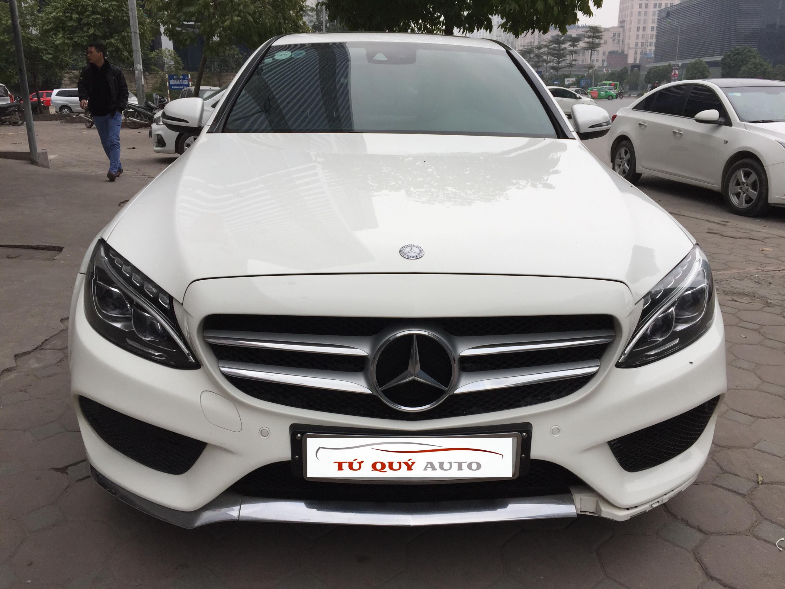 Xe Mercedes Benz C250 AMG 2015 - Trắng