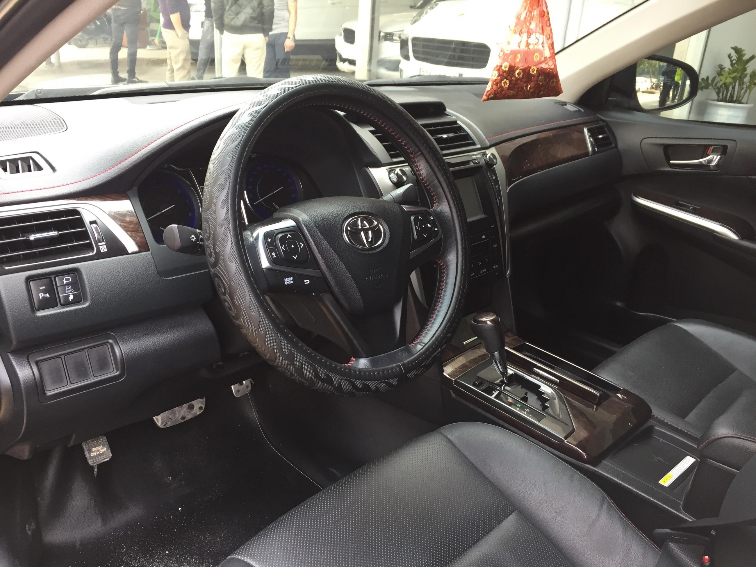 Toyota Camry 2.5Q 2015 - 9