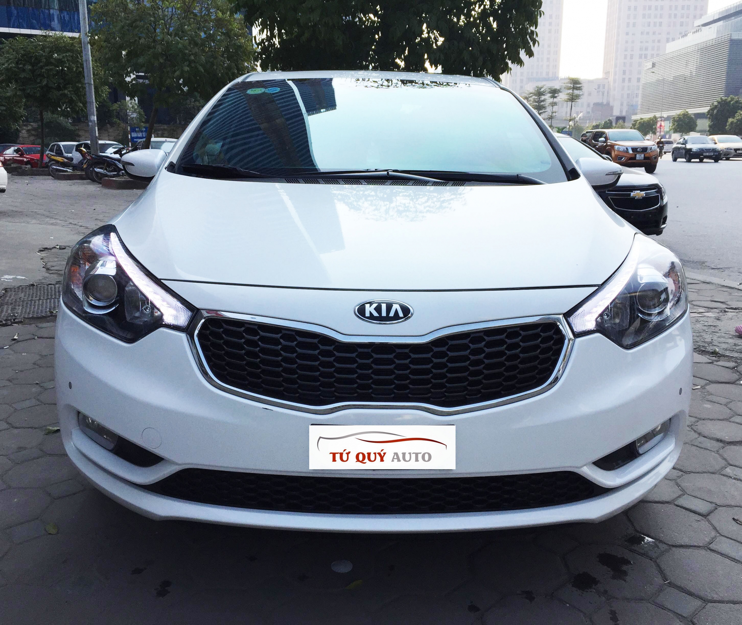 Xe Kia K3 2.0 AT 2015 - Trắng