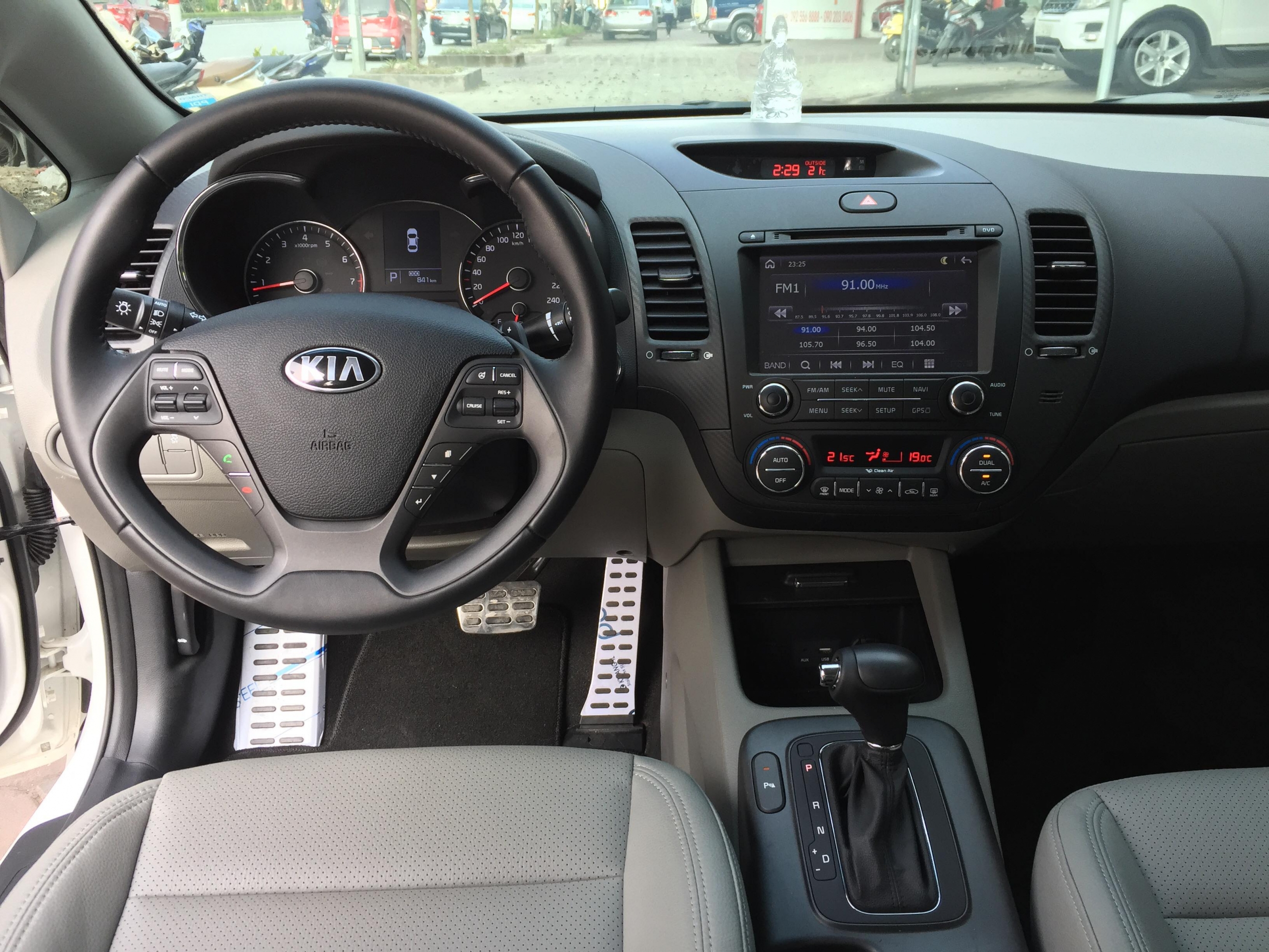 Kia K3 2.0AT 2015 - 6