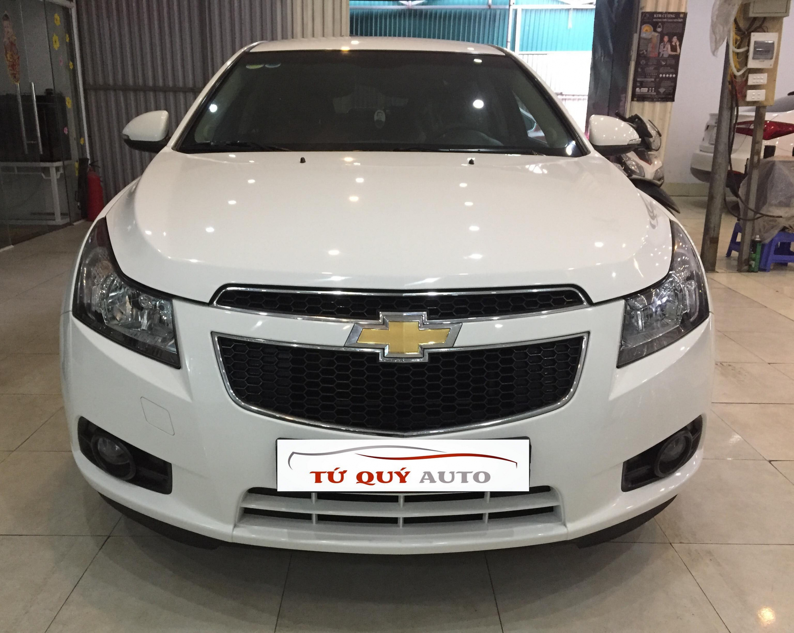 Xe Chevrolet Cruze LS 1.6MT 2015 - Trắng