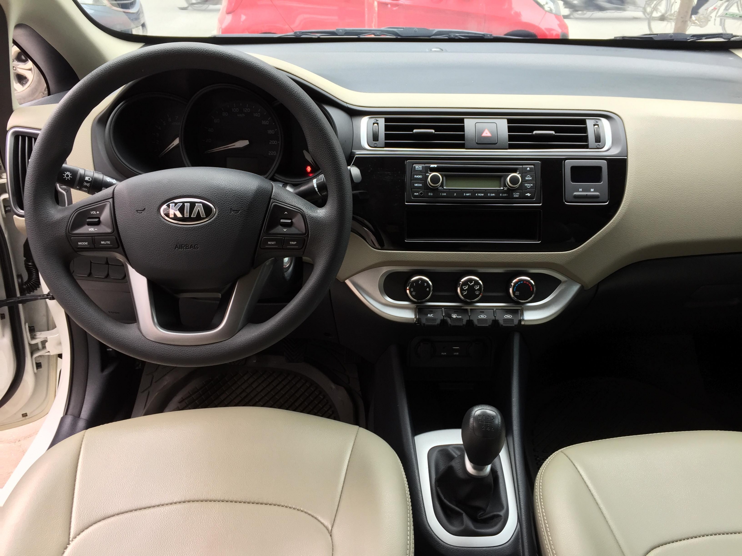 Kia Rio Sedan MT 2016 - 8