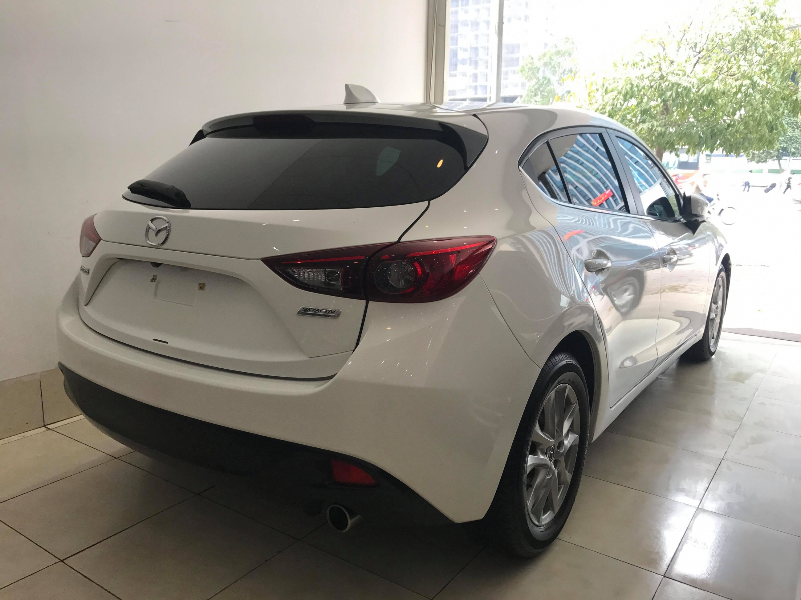 Mazda 3 Hatchback 1.5AT 2015 - 4