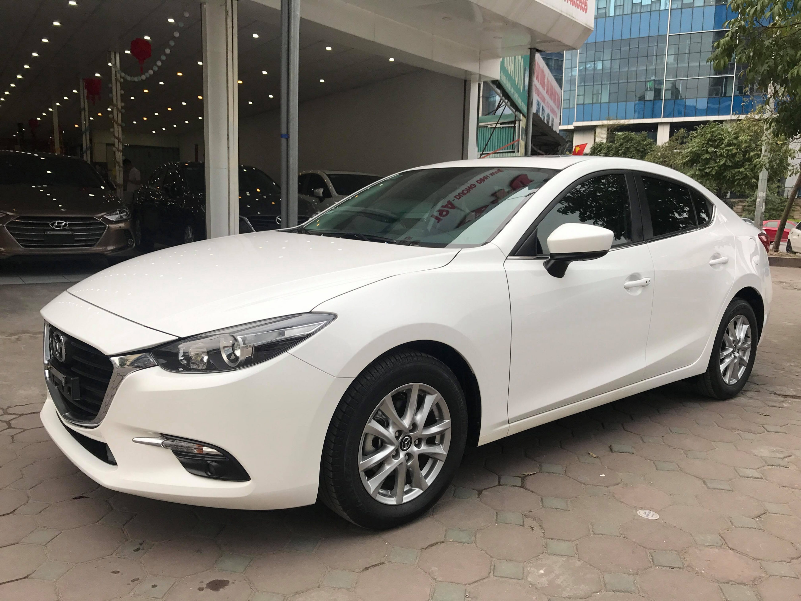 Mazda 3 Sedan 1.5AT 2017 Facelift - 3