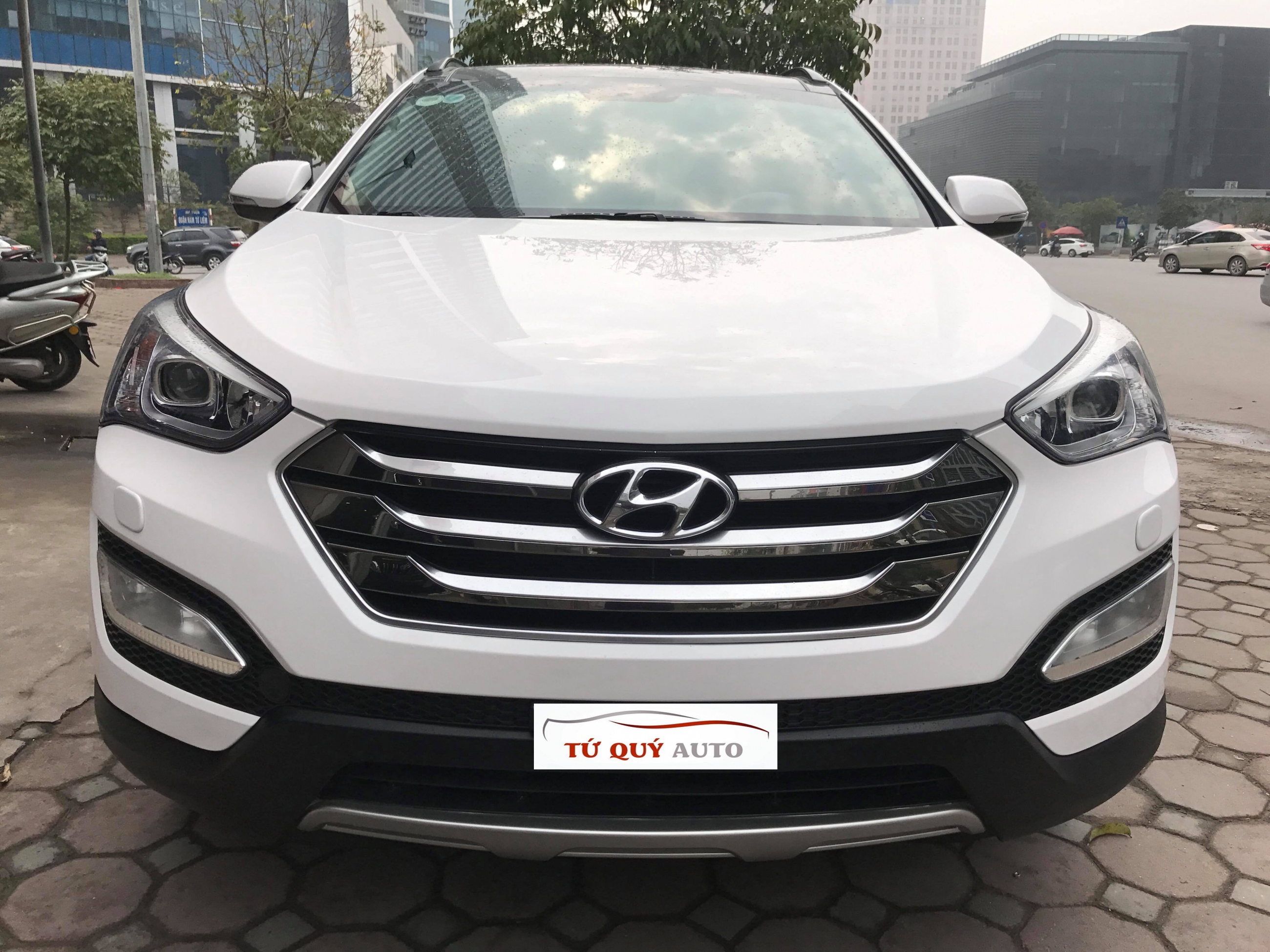 Xe Hyundai Santa Fe 2.4AT 4WD 2015 - Trắng