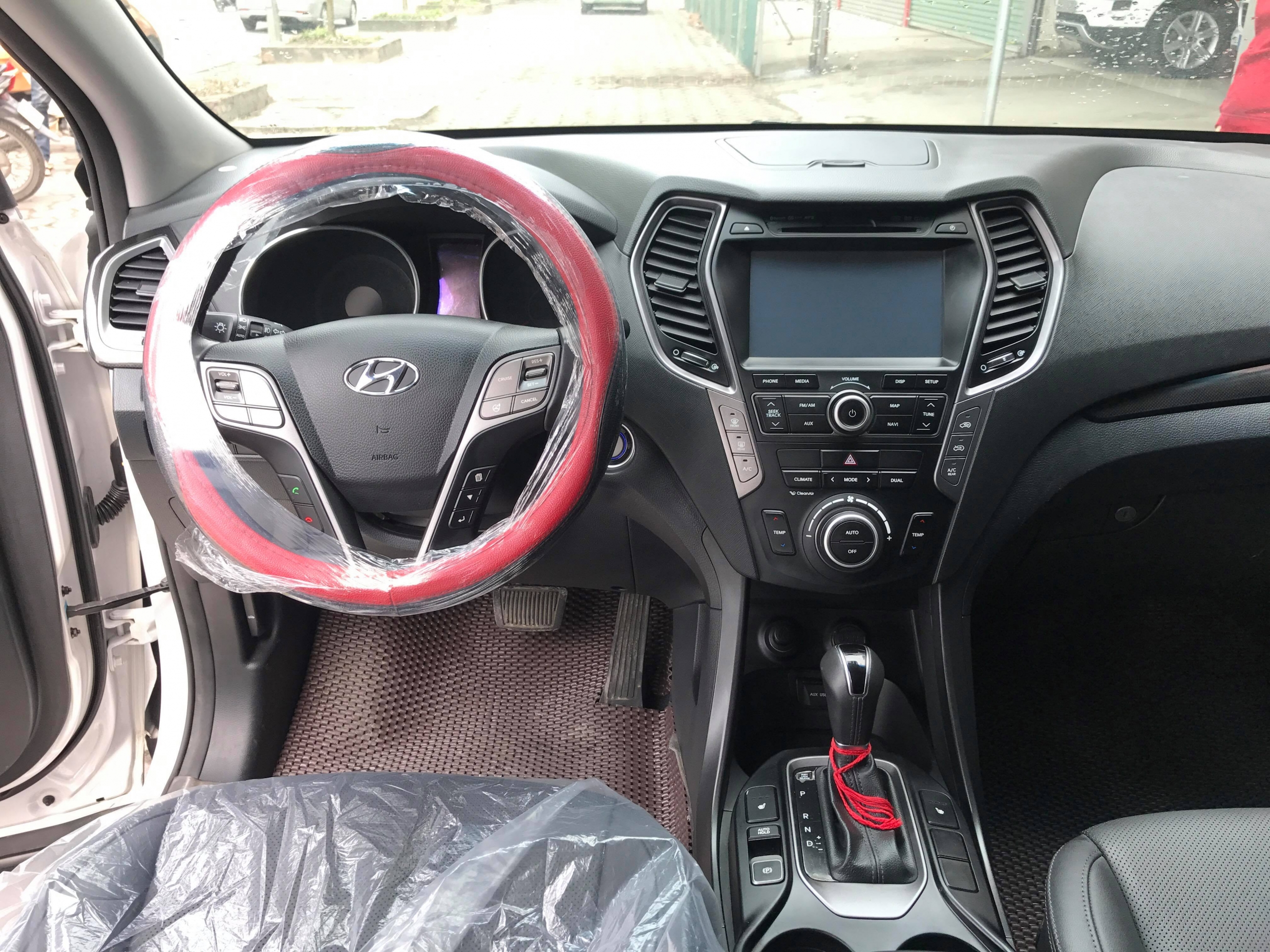 Hyundai Santa-Fe 2.4AT 4WD 2015 - 6