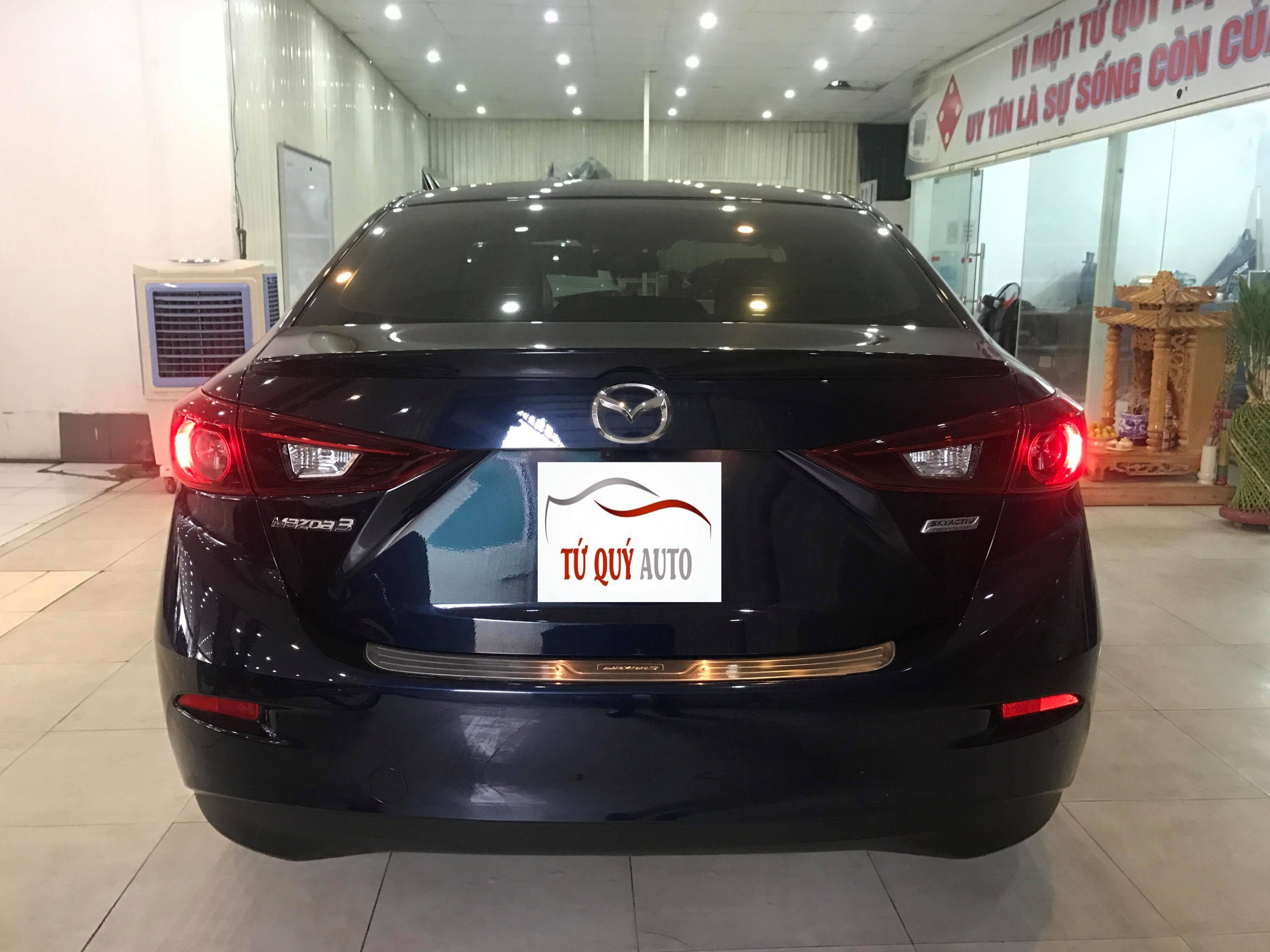 Mazda 3 Sedan 2017 - 2