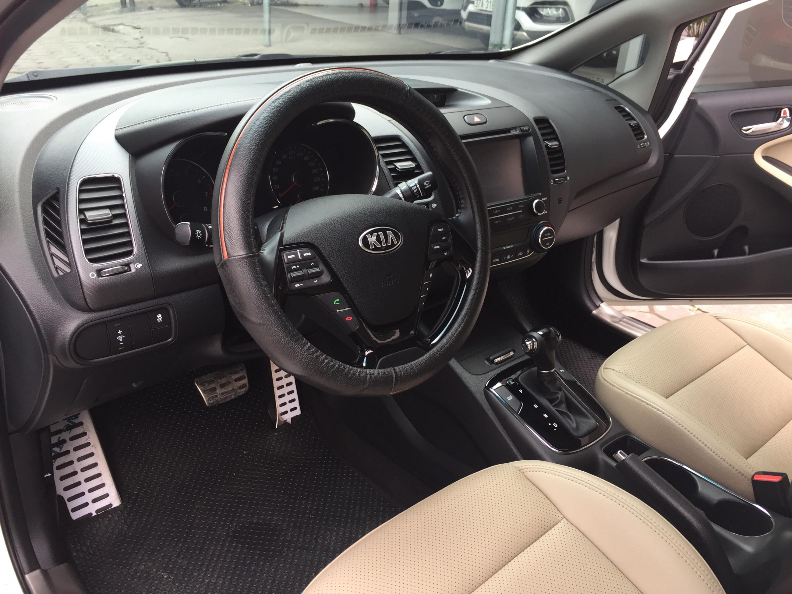 Kia Cerato 2.0AT 2017 - 8