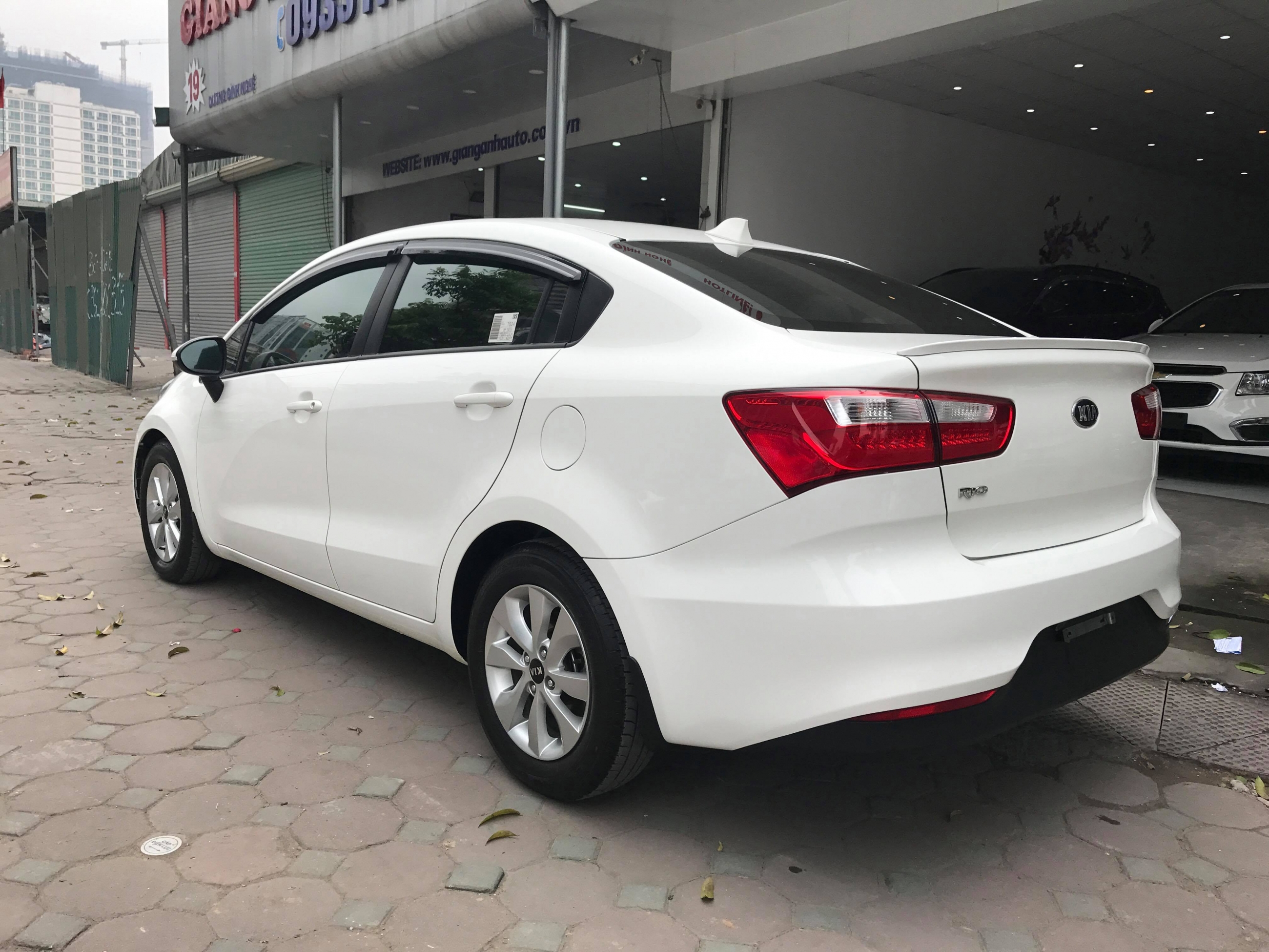 Kia Rio Sedan 1.4AT 2015 - 5