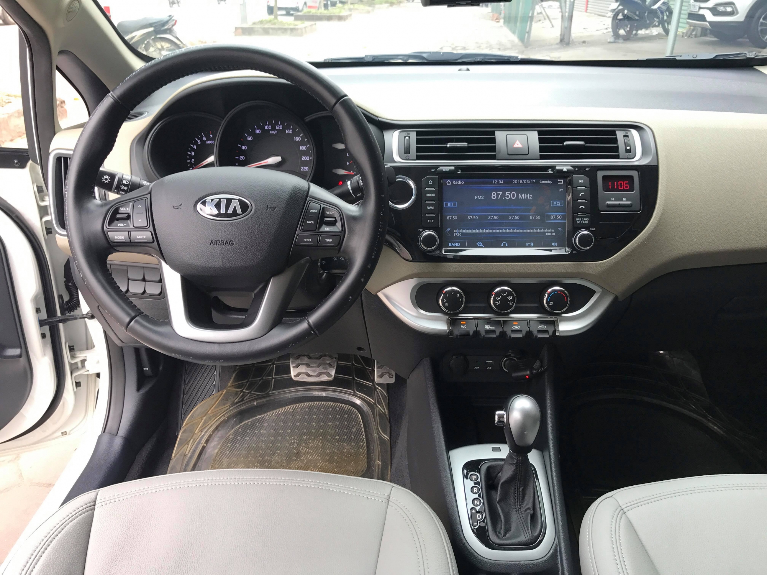 Kia Rio Sedan 1.4AT 2015 - 6