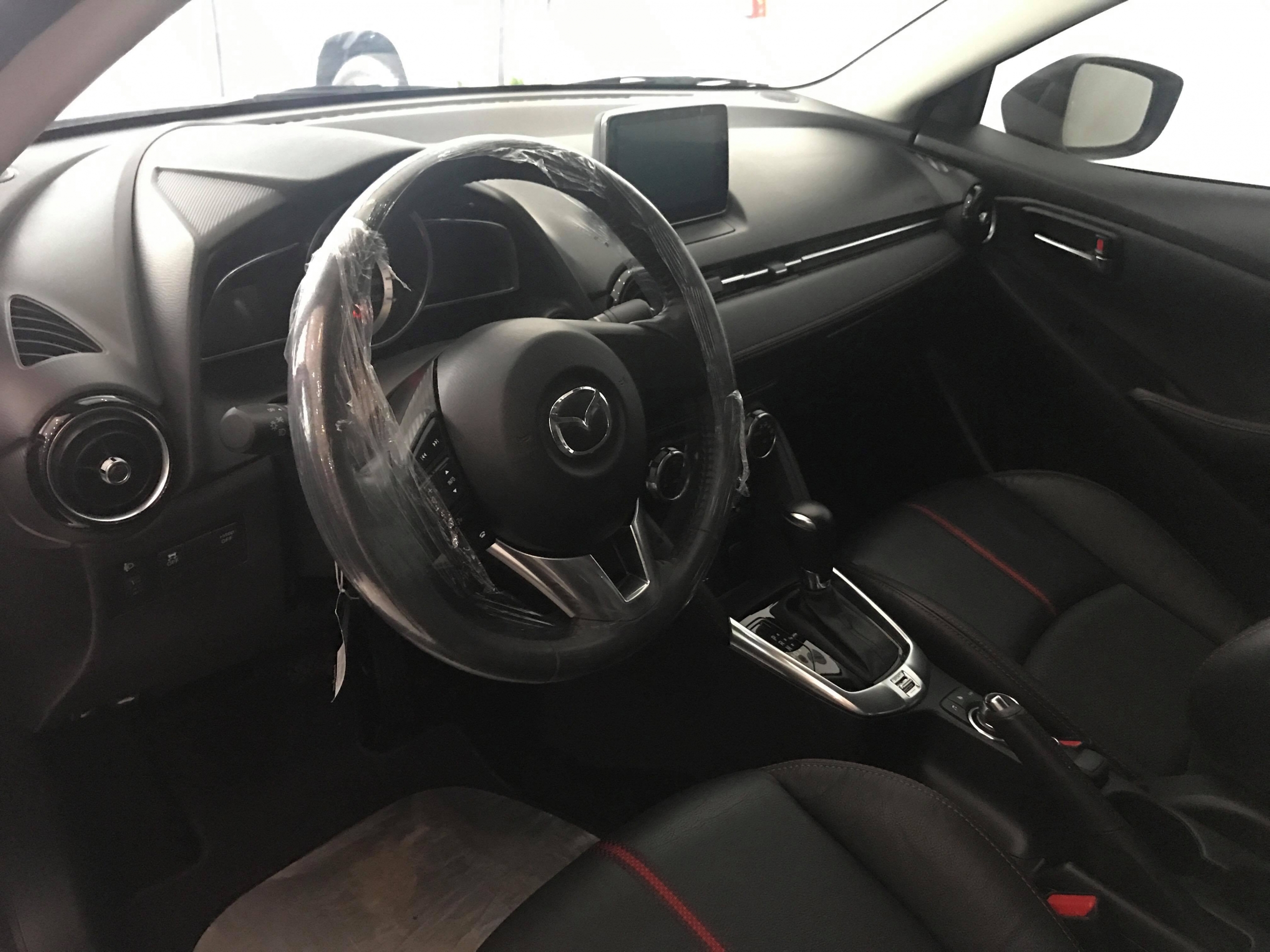 Mazda 2 Sedan 2016 - 7