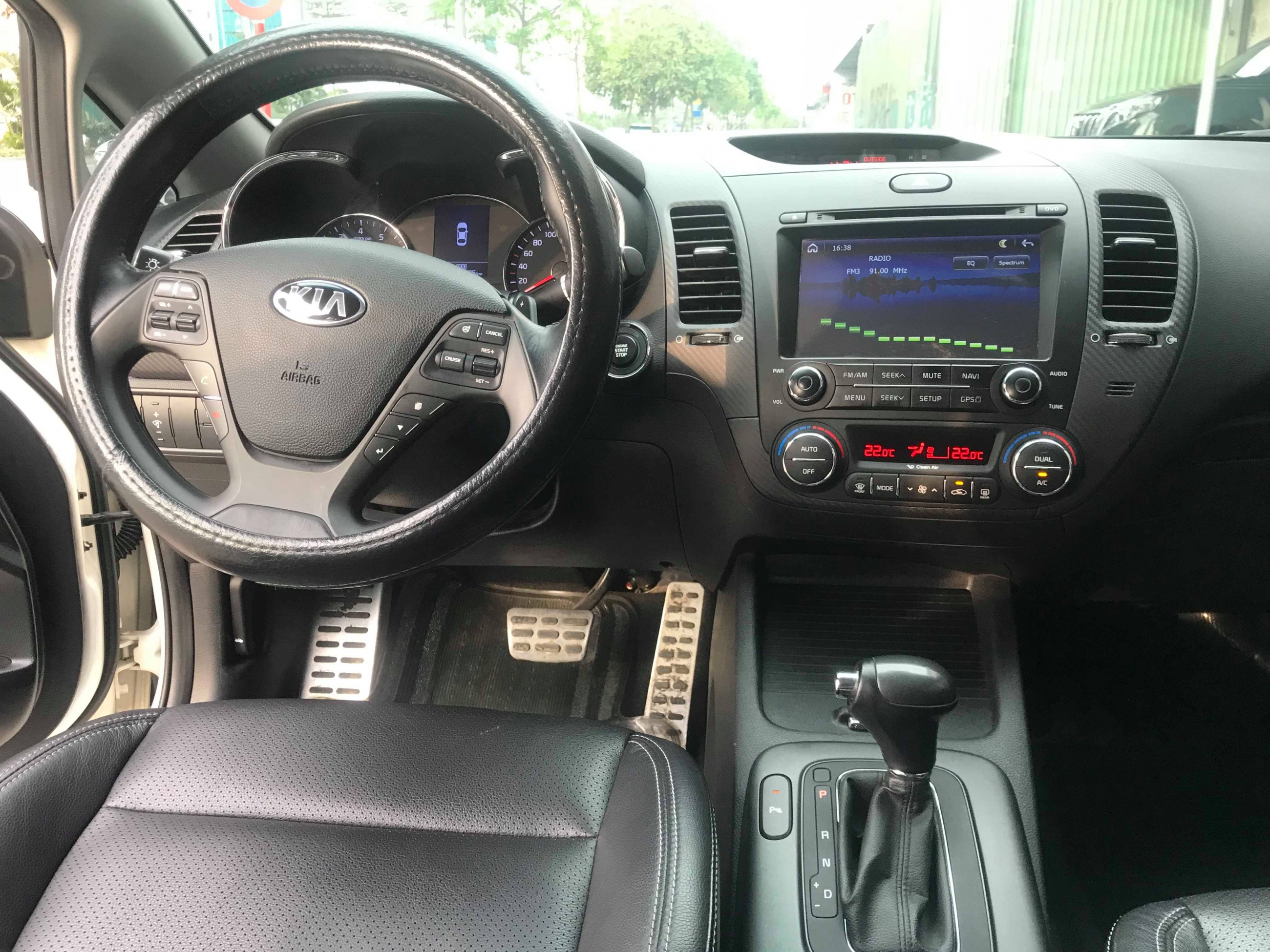 Kia K3 2.0AT 2015 - 6