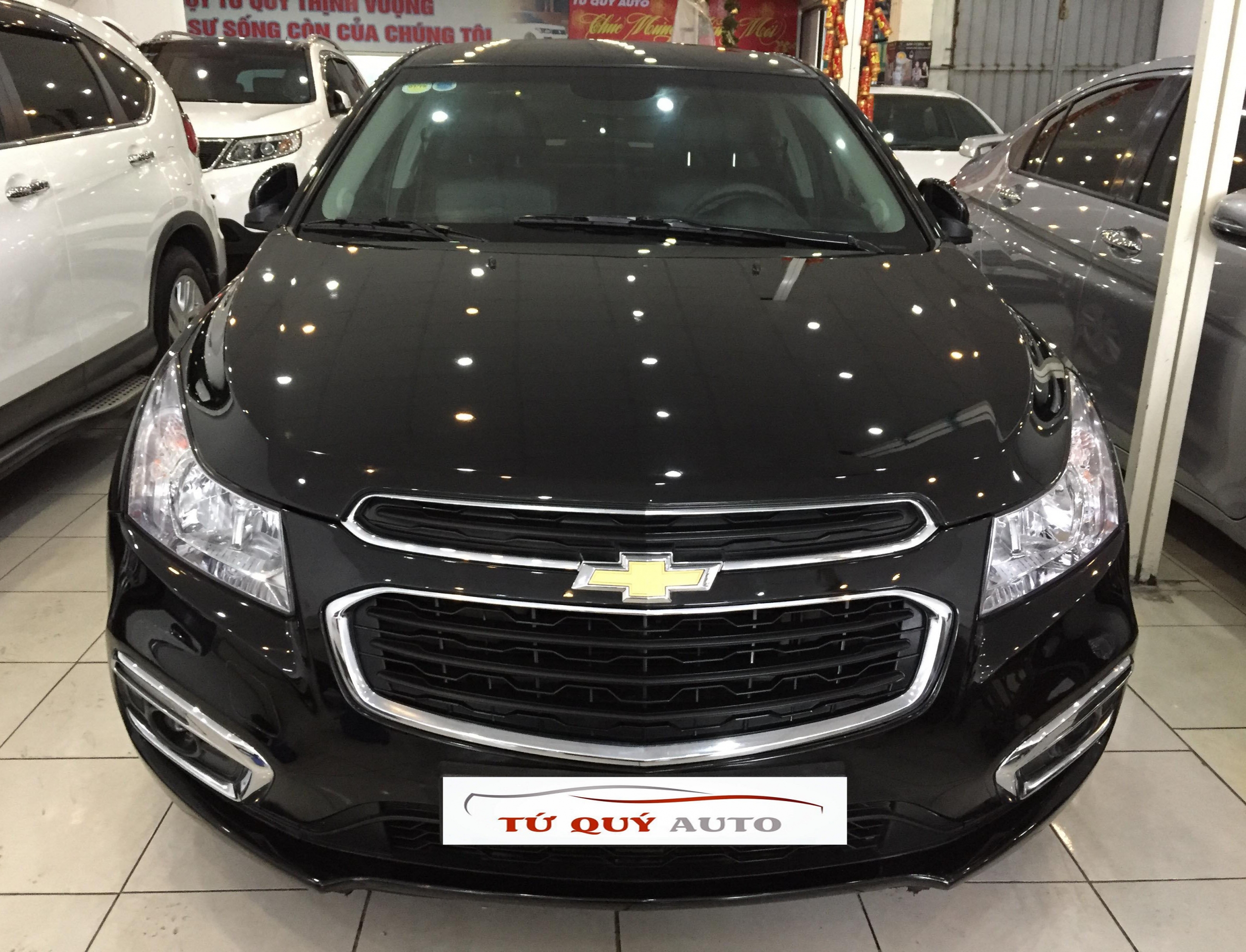 Xe Chevrolet Cruze LT 1.6MT 2015 model 2016 - Đen