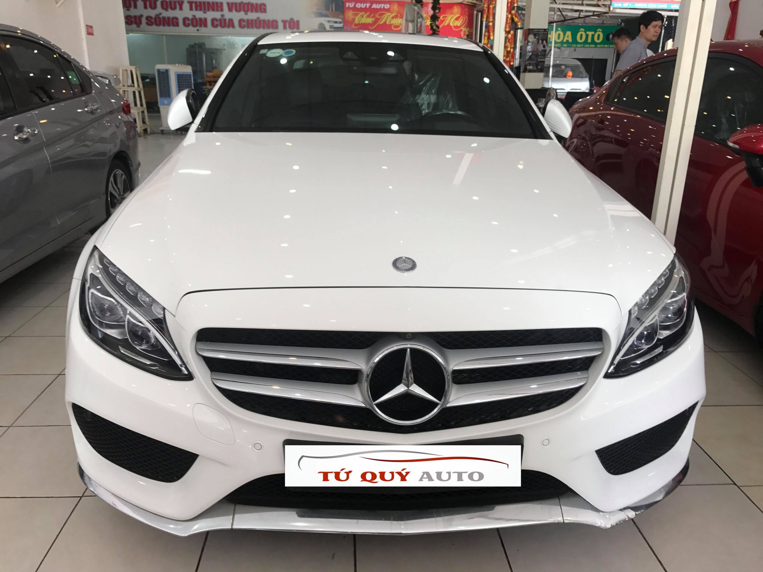 Xe Mercedes Benz C class C300 AMG 2015 - Trắng