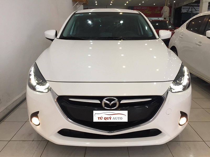 Xe Mazda 2 Hatchback 1.5AT 2015 - Trắng