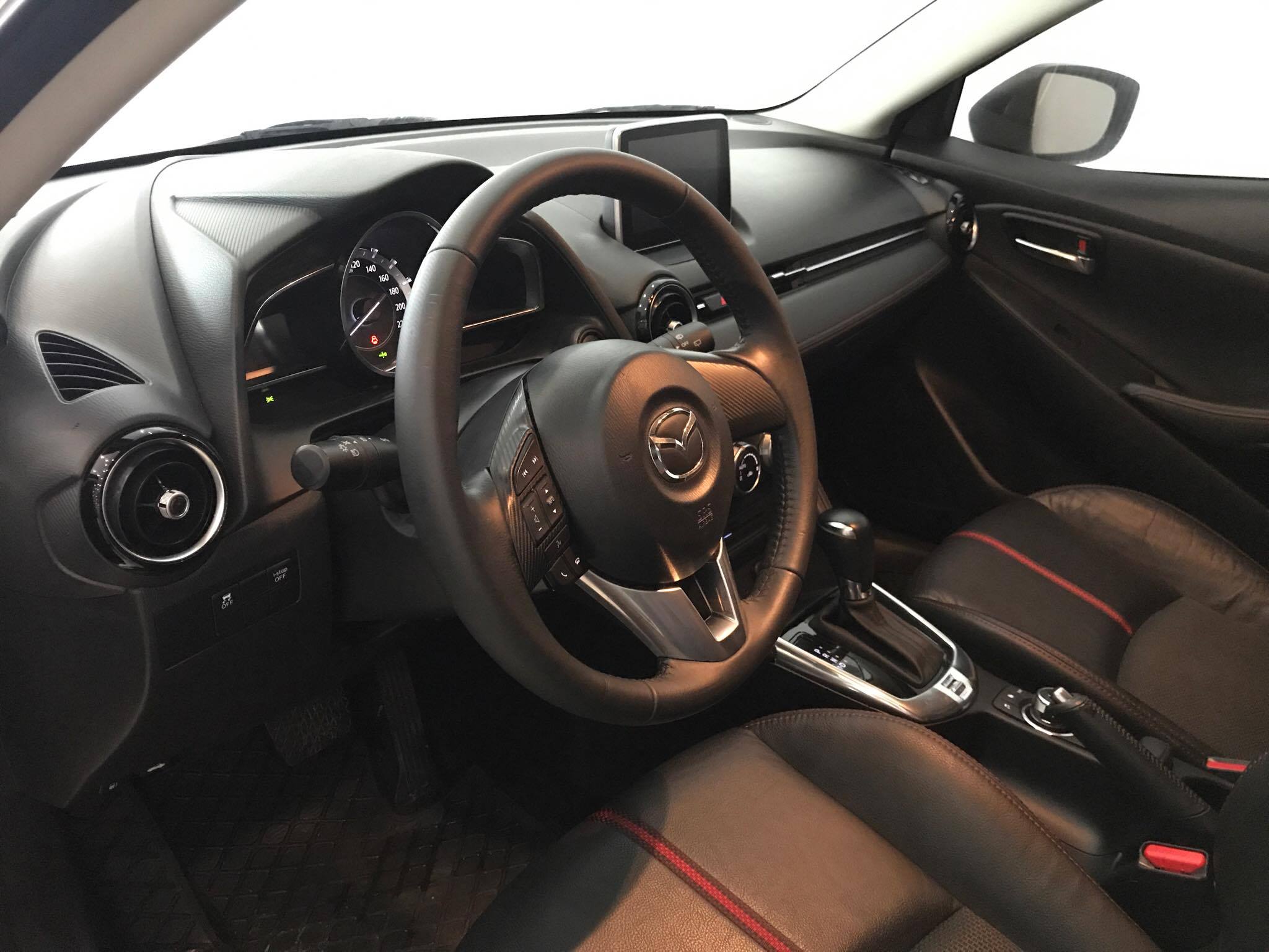 Mazda 2 Hatchback 2015 - 7