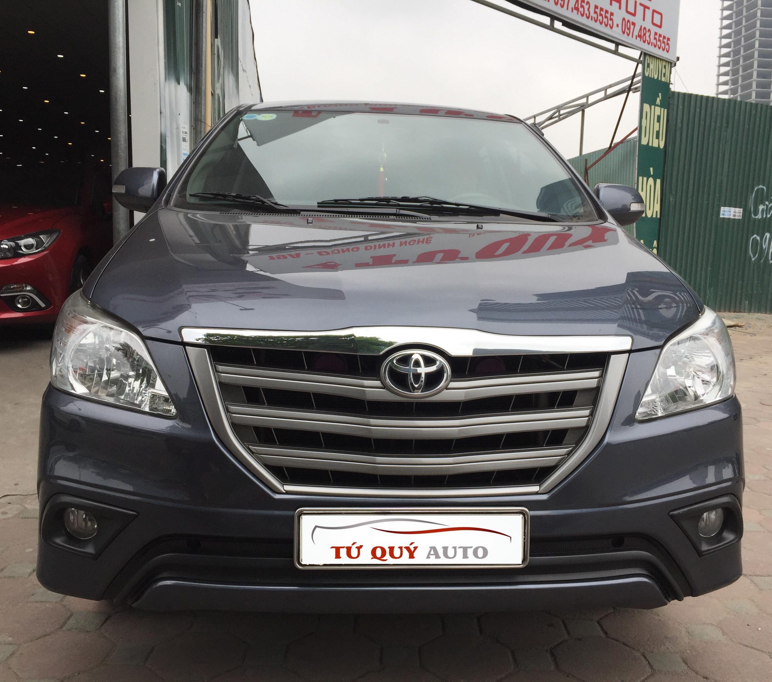 Xe Toyota Innova 2.0E 2015 - Xanh