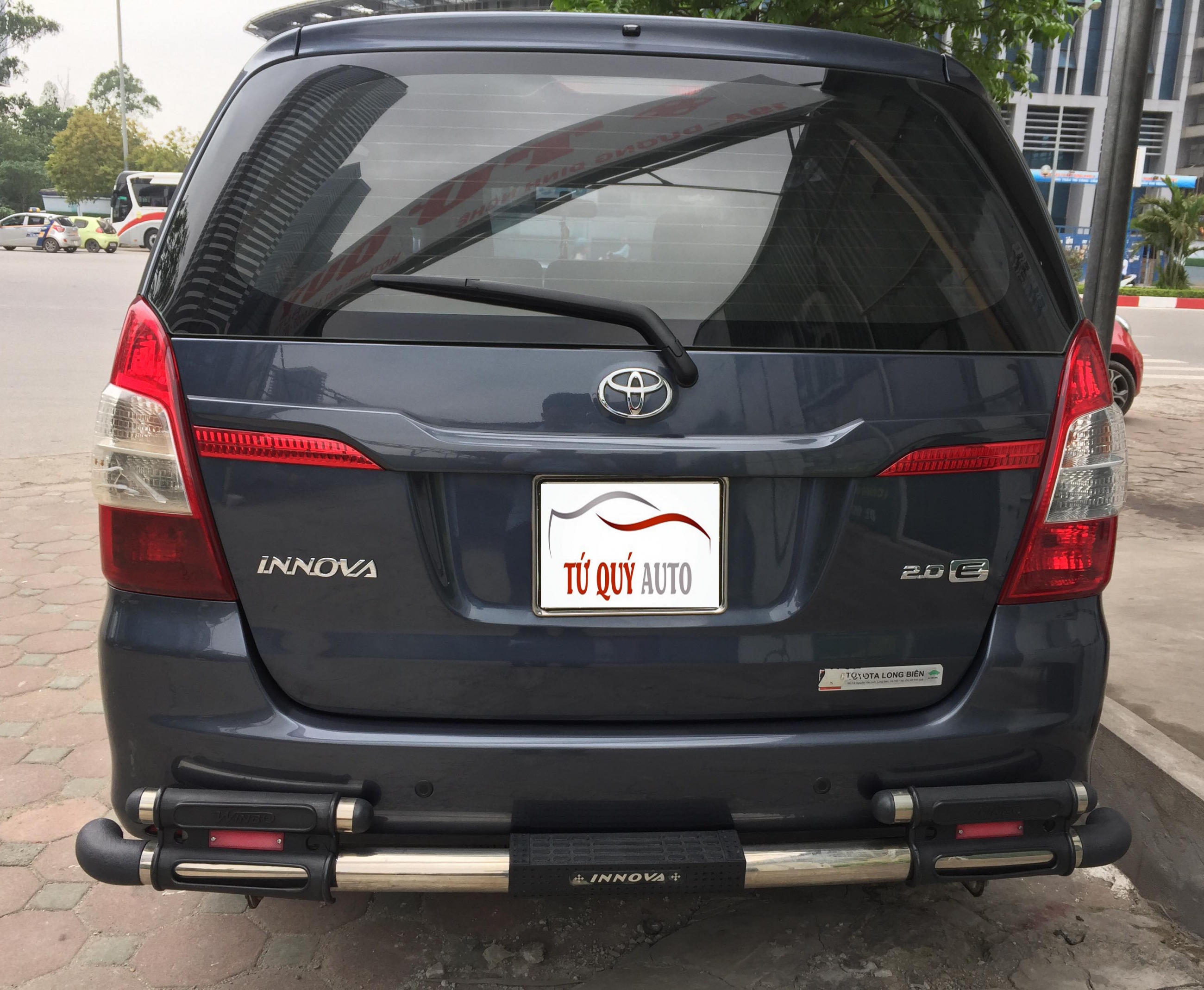 Toyota Innova 2.0E 2015 - 2