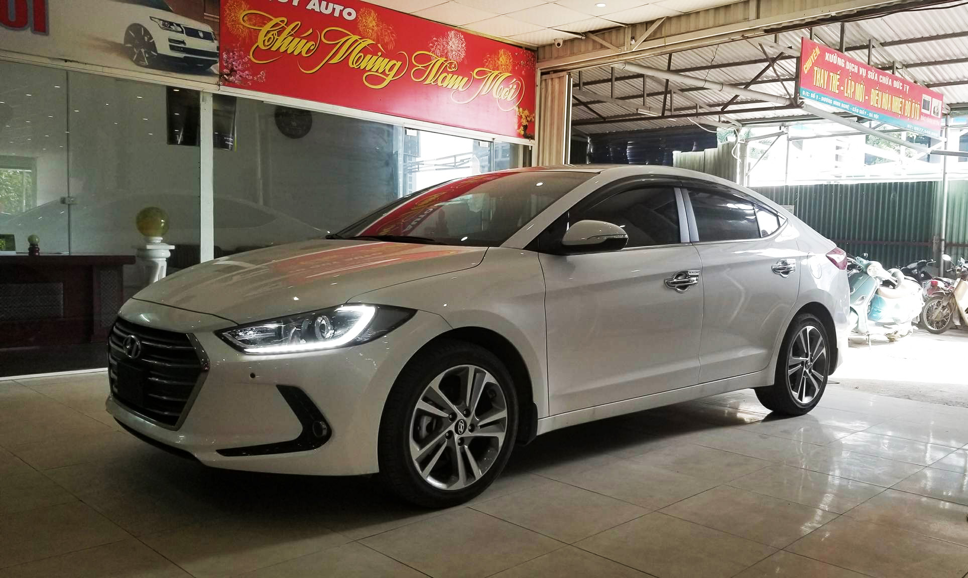 Hyundai Elantra 2.0AT 2018 - 3