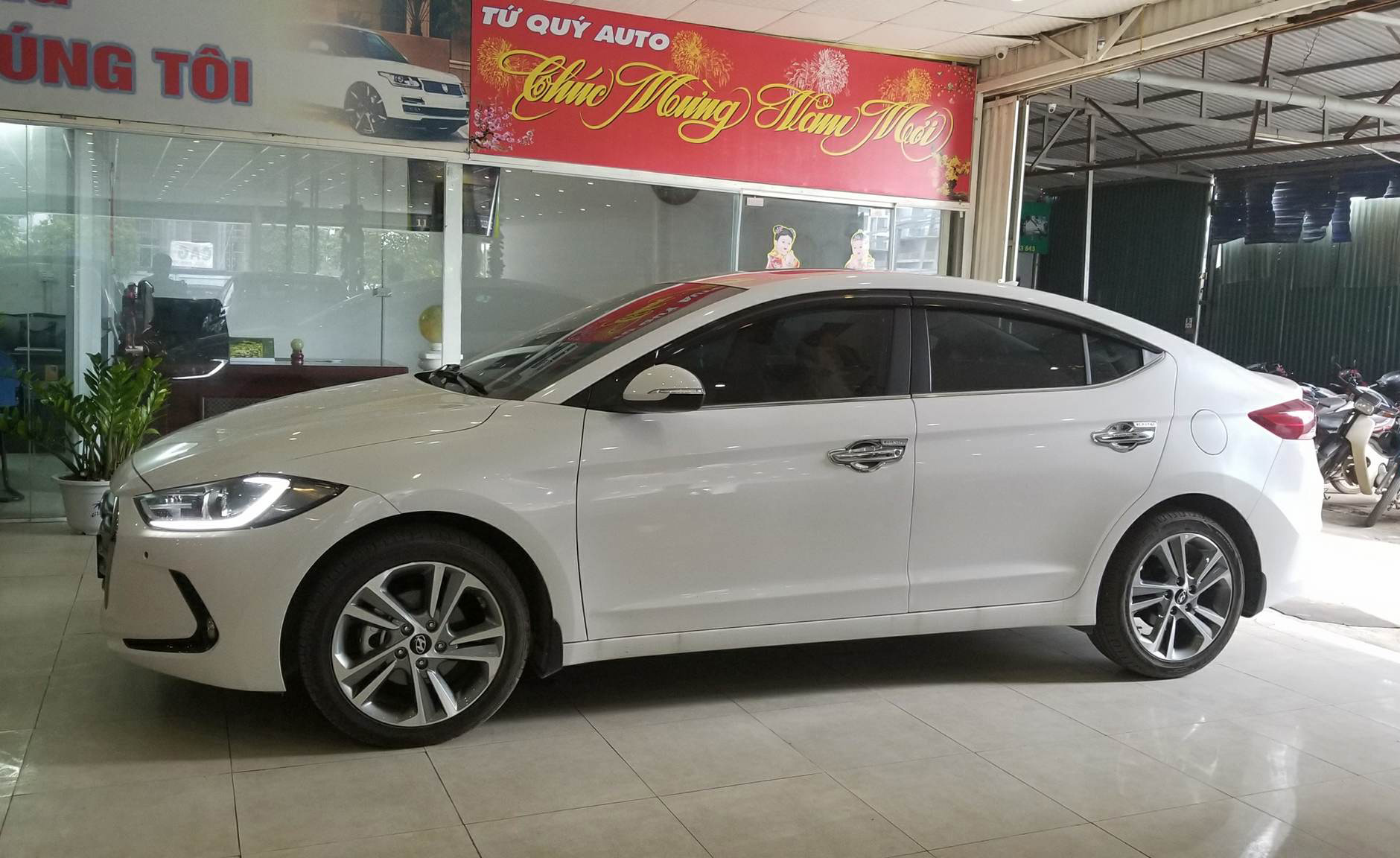 Hyundai Elantra 2.0AT 2018 - 4