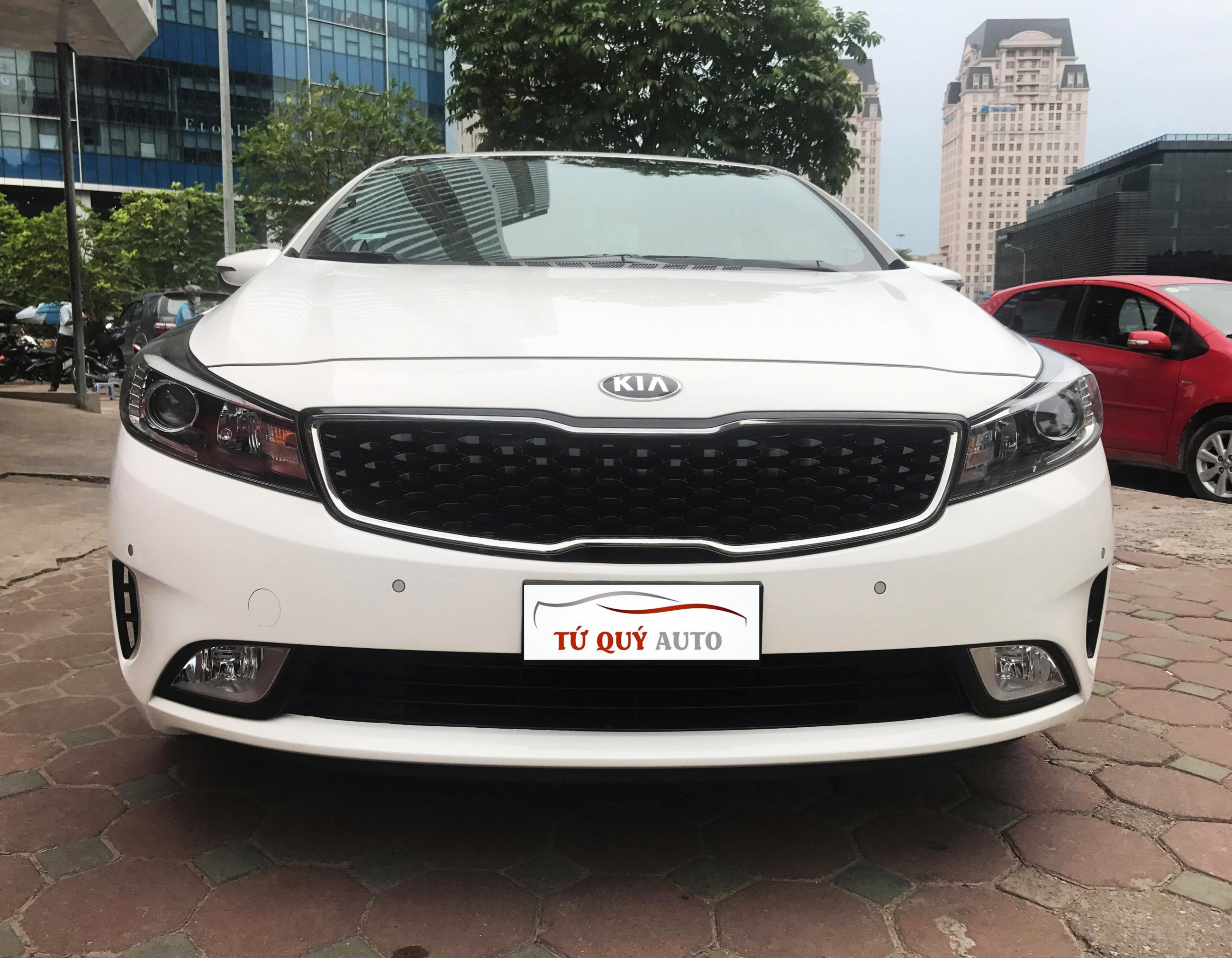 Xe Kia Cerato 1.6AT 2017 - Trắng