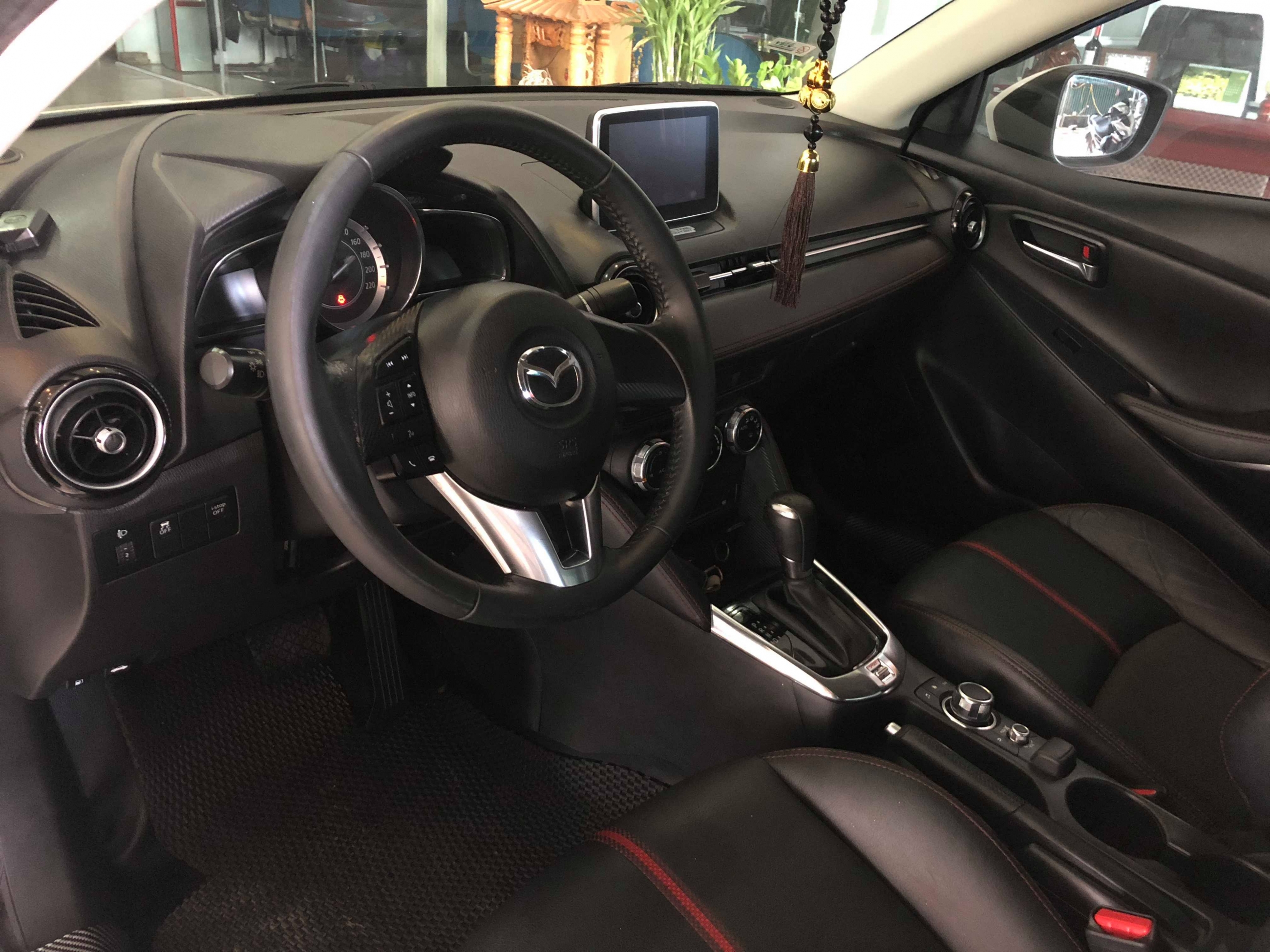 Mazda 2 Sedan 2015 - 6