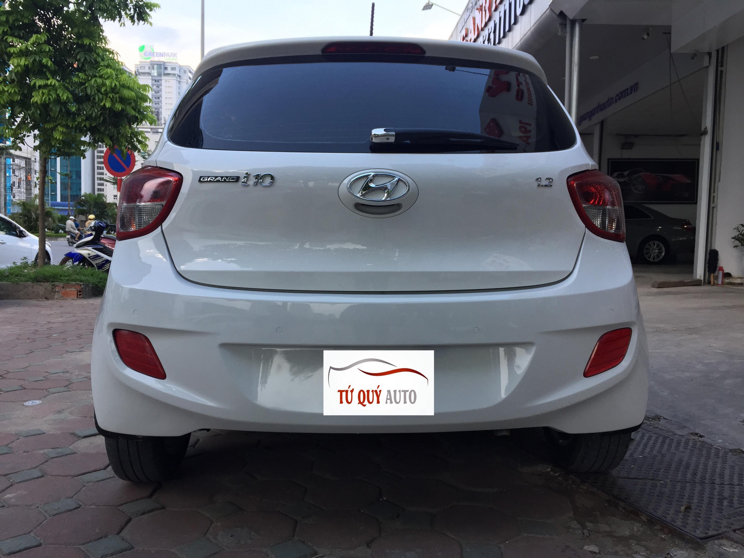 Hyundai i10 Hatchback 1.2AT 2014 - 2