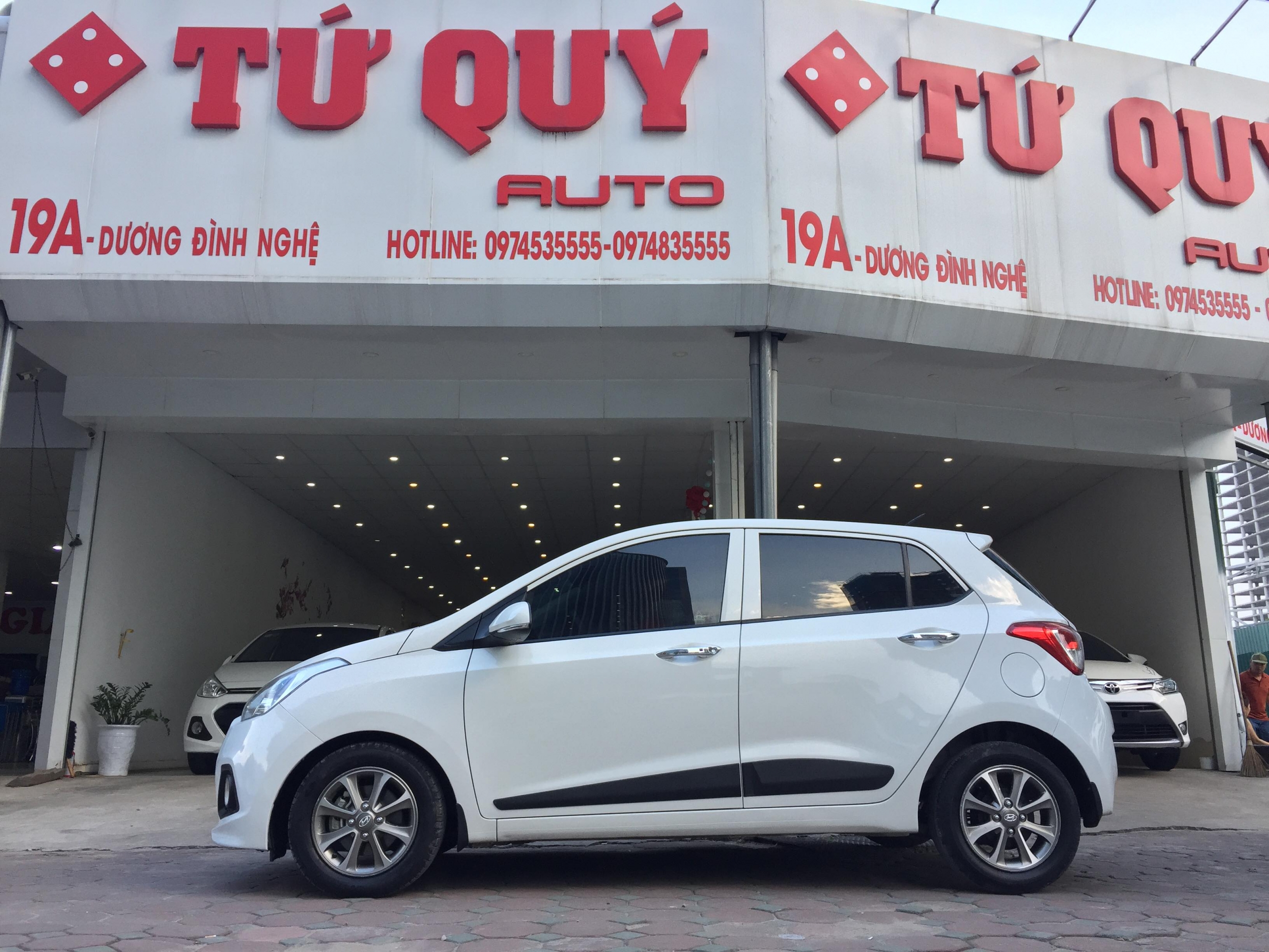 Hyundai i10 Hatchback 1.2AT 2014 - 3