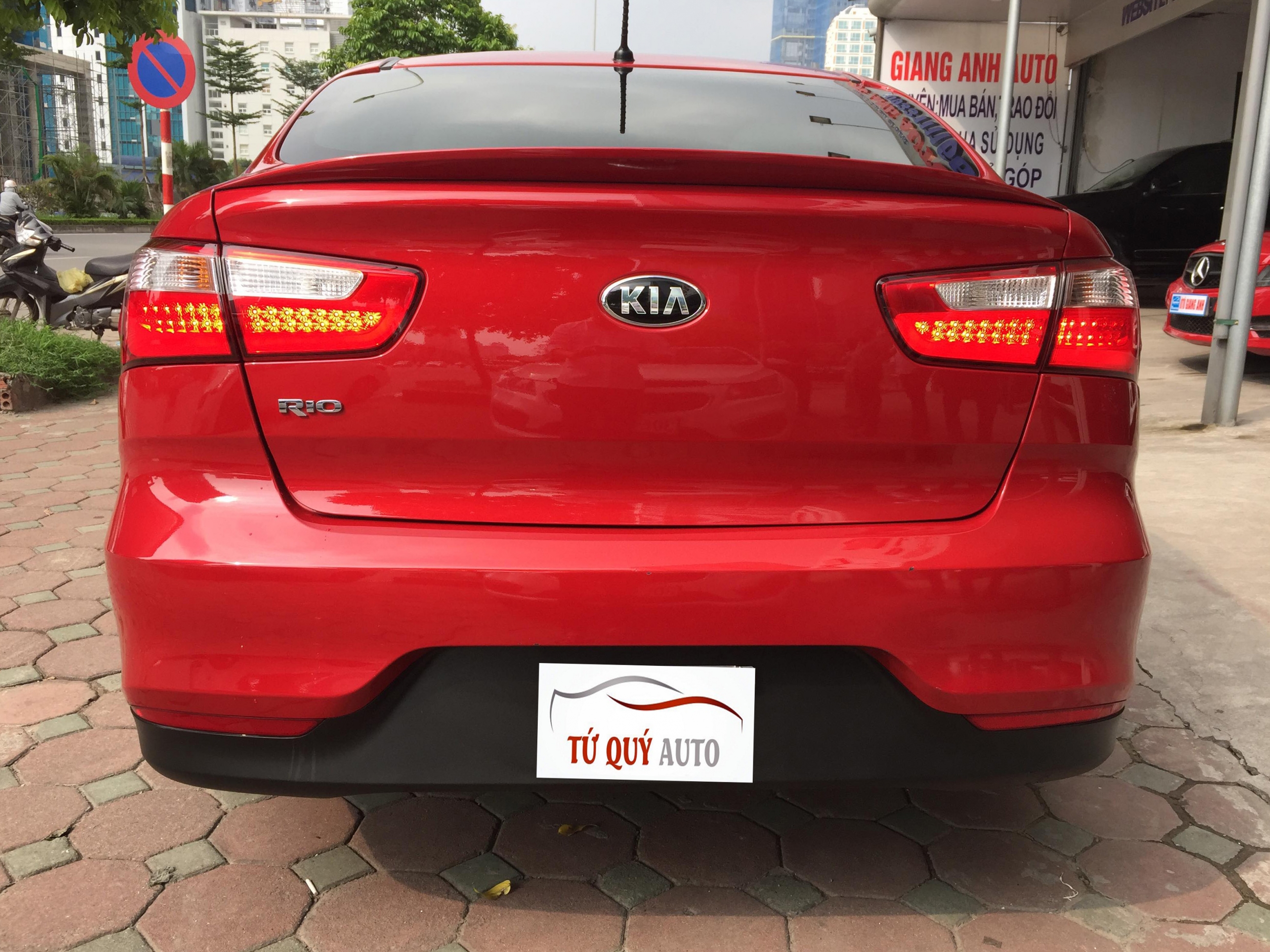 Kia Rio Sedan 1.4AT 2016 -2