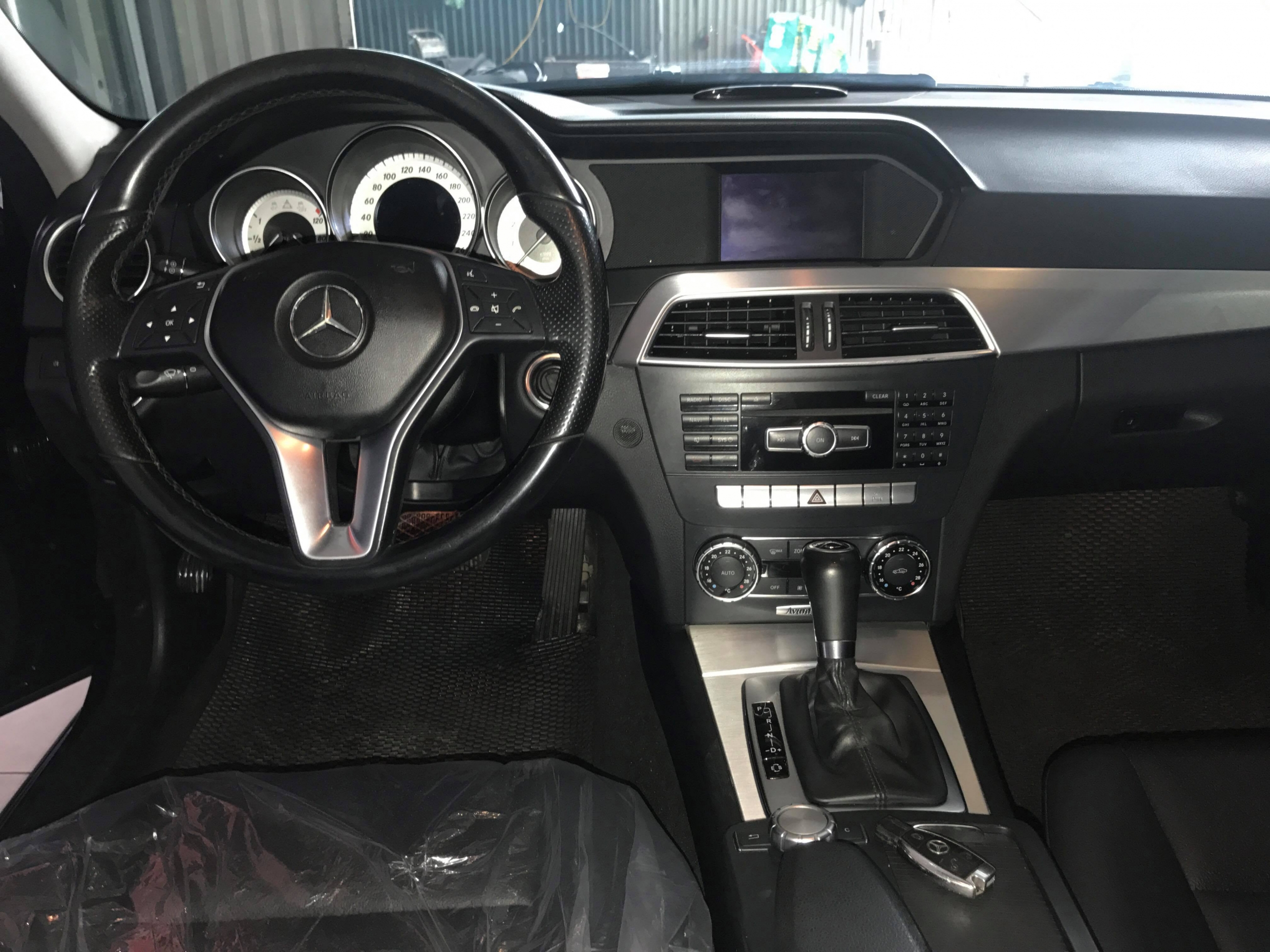 Mercedes Benz C200 2011 - 8