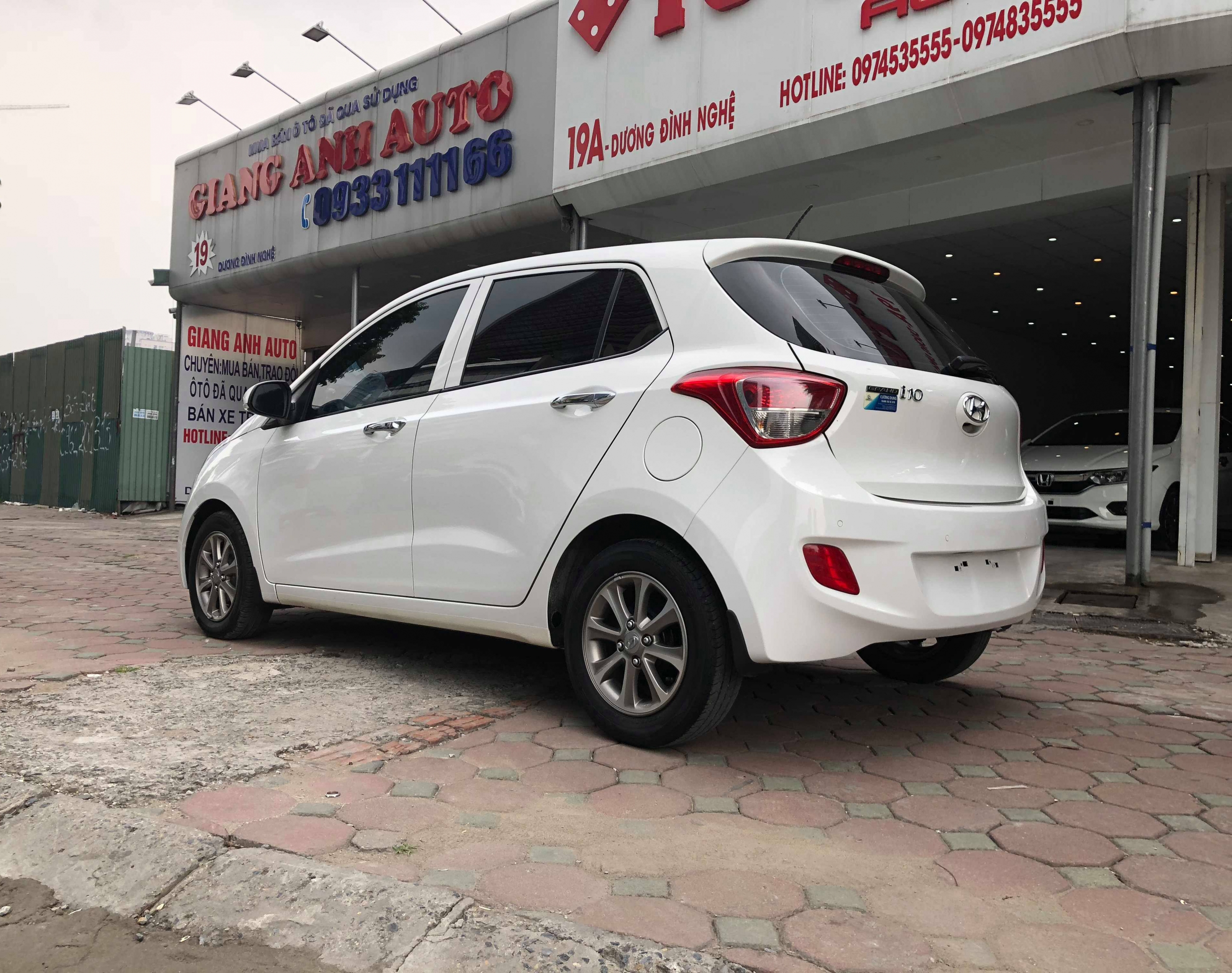 Hyundai i10 Hatchback 1.0MT 2016 - 5