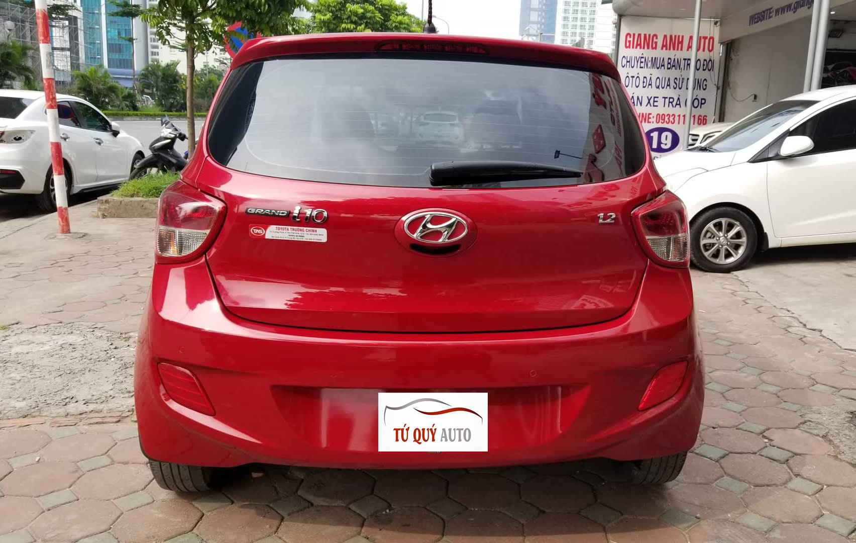 Hyundai i10 Hatchback 1.2AT 2015 - 2