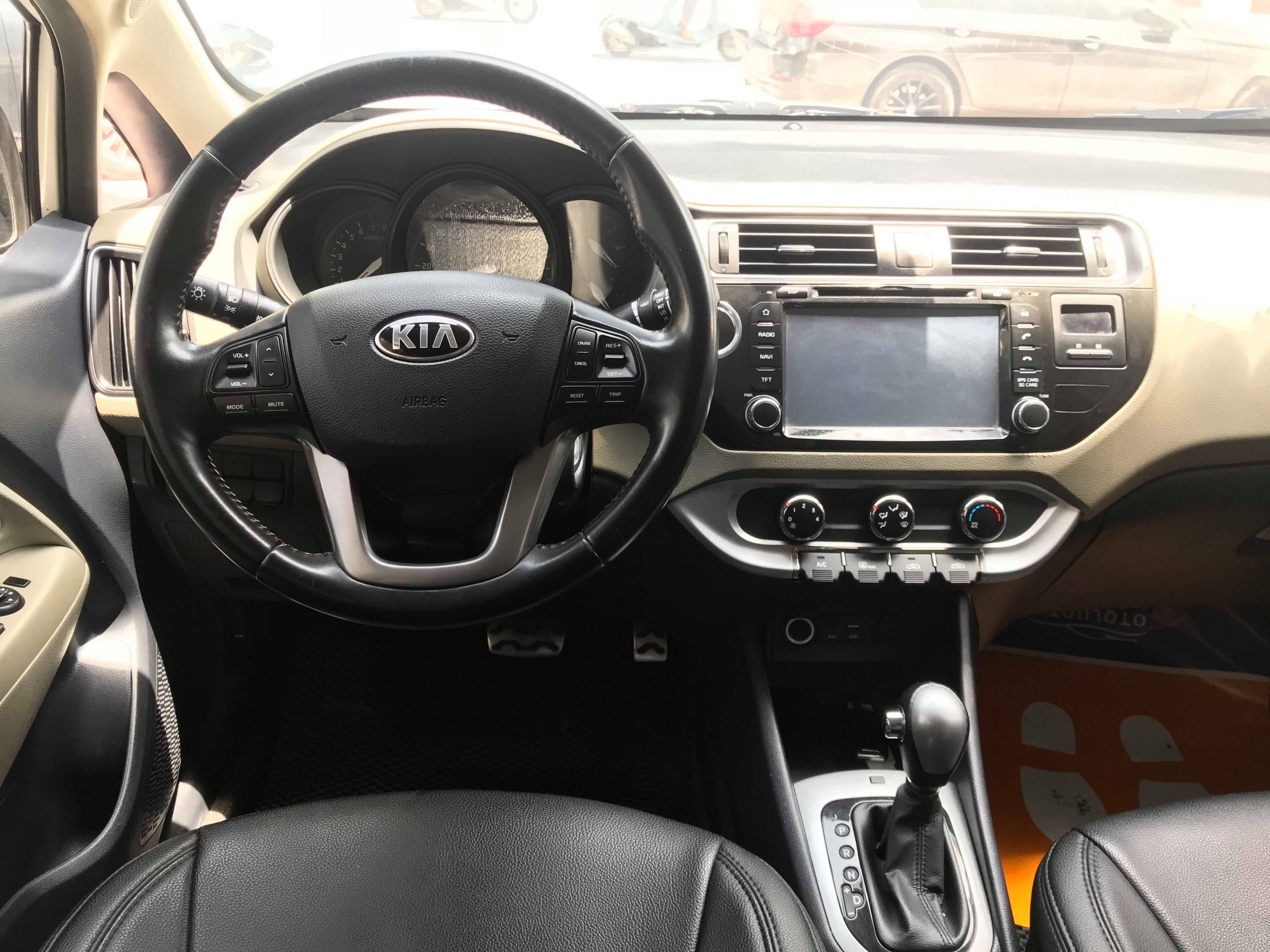 Kia Rio Sedan 1.4AT 2015 - 7