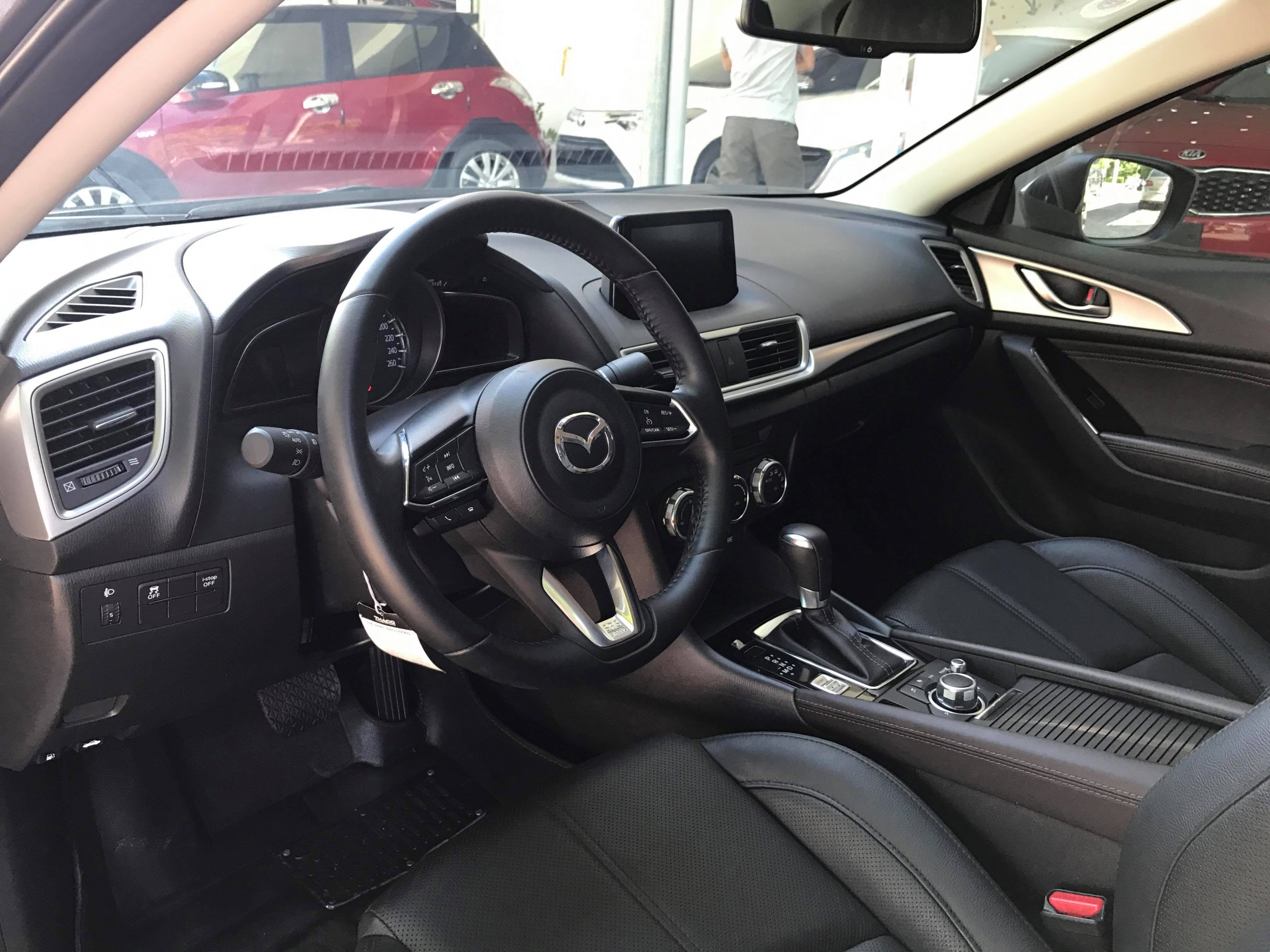 Mazda 3 Sedan 2017 - 8