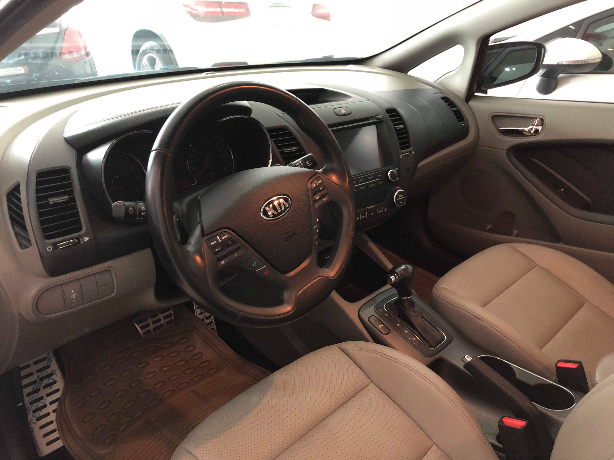 Kia K3 2015 - 7