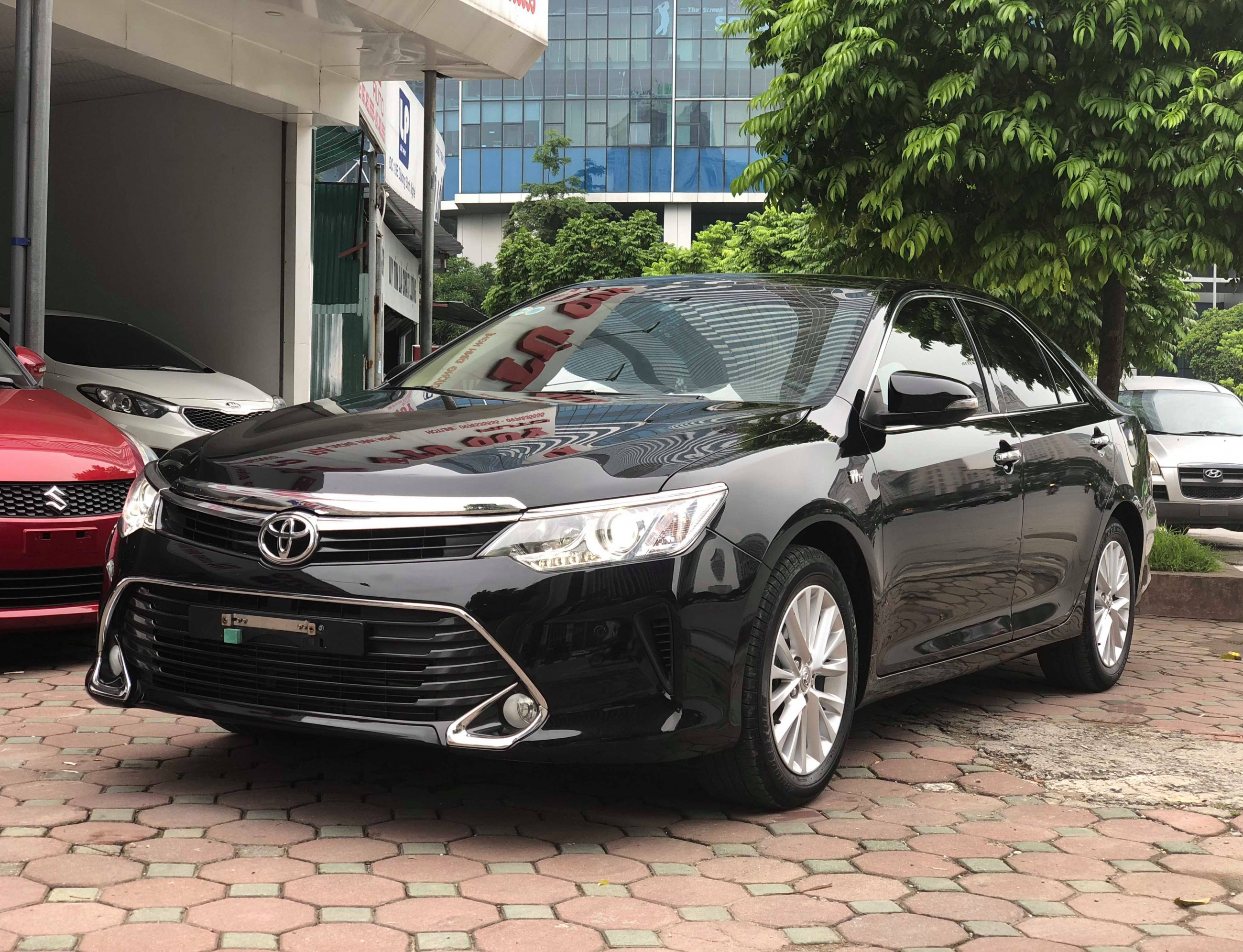 Toyota Camry 2.5Q 2017 - 3