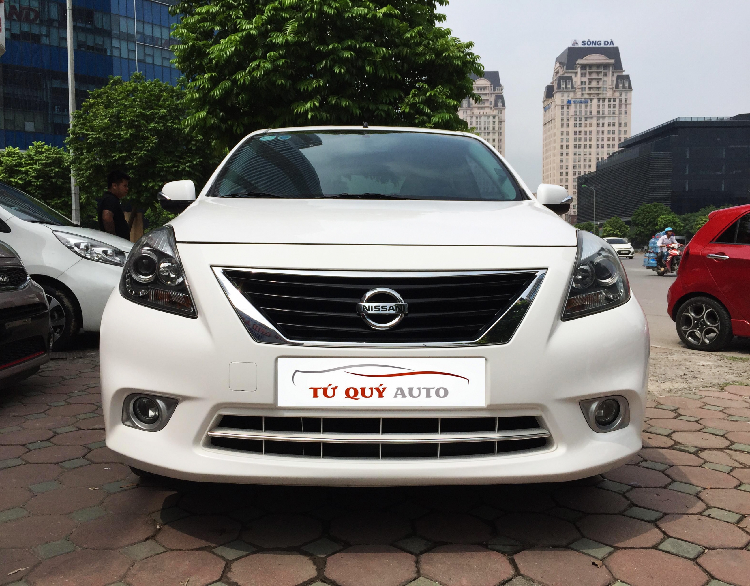 Xe Nissan Sunny 1.5AT 2016 - Trắng