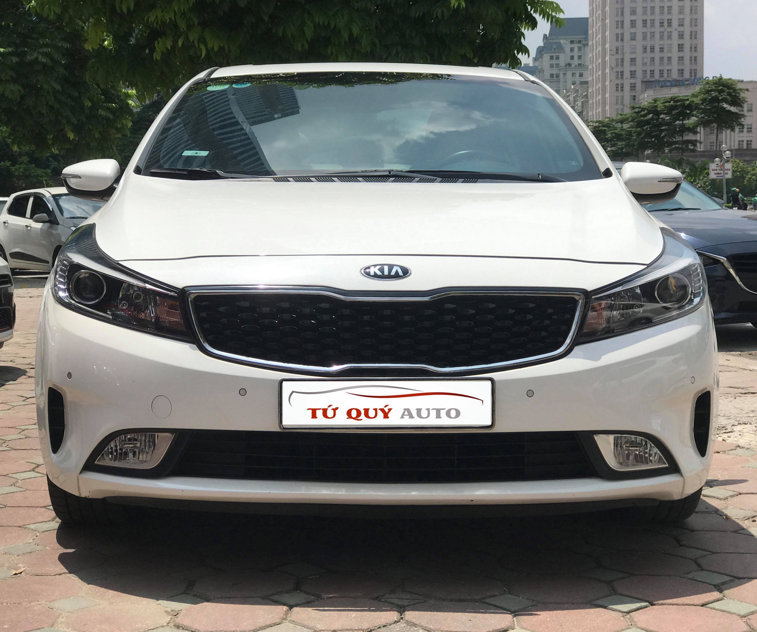 Xe Kia Cerato 1.6AT 2016 - Màu Trắng