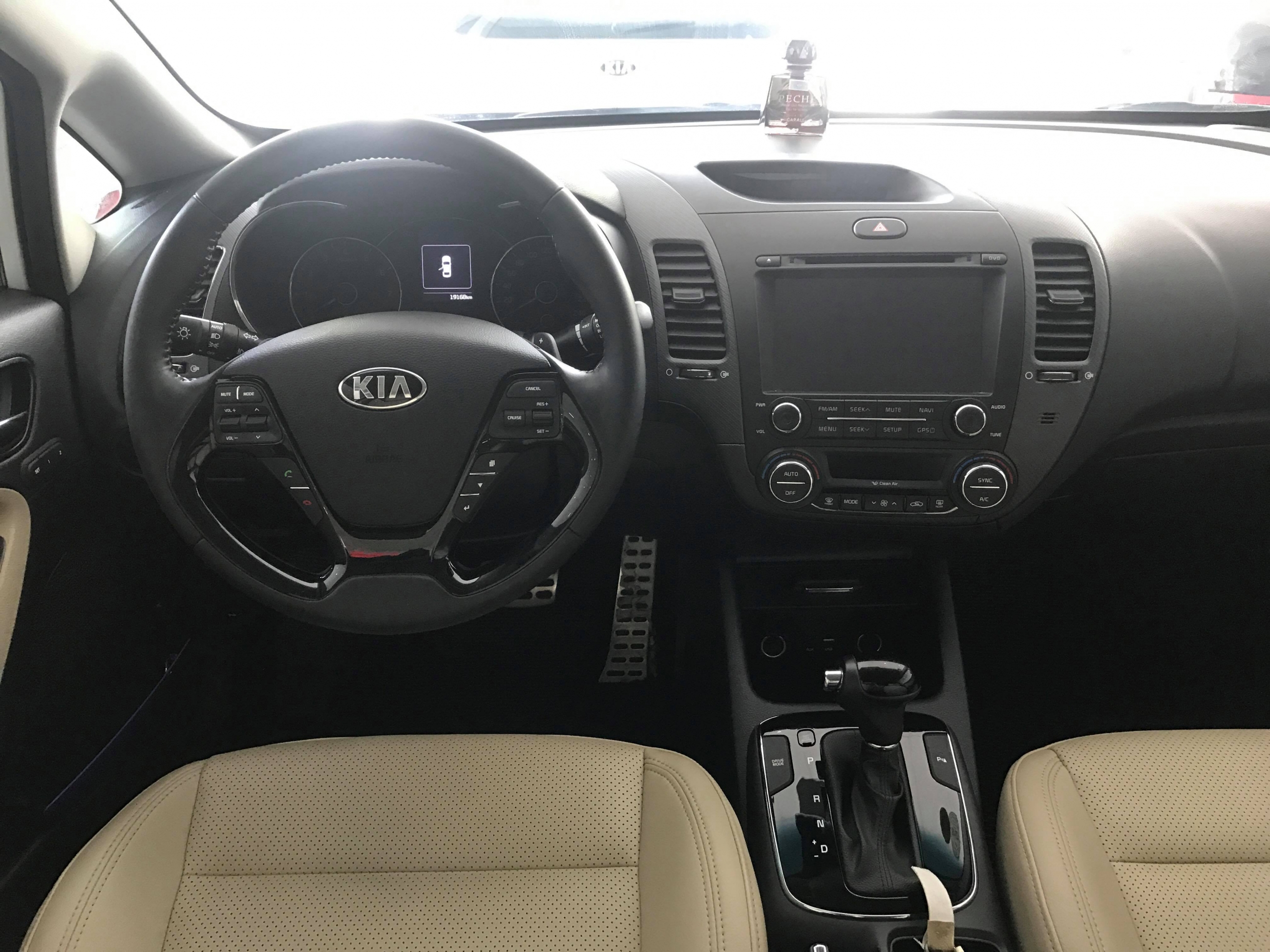 Kia Cerato 2.0AT 2016 - 6