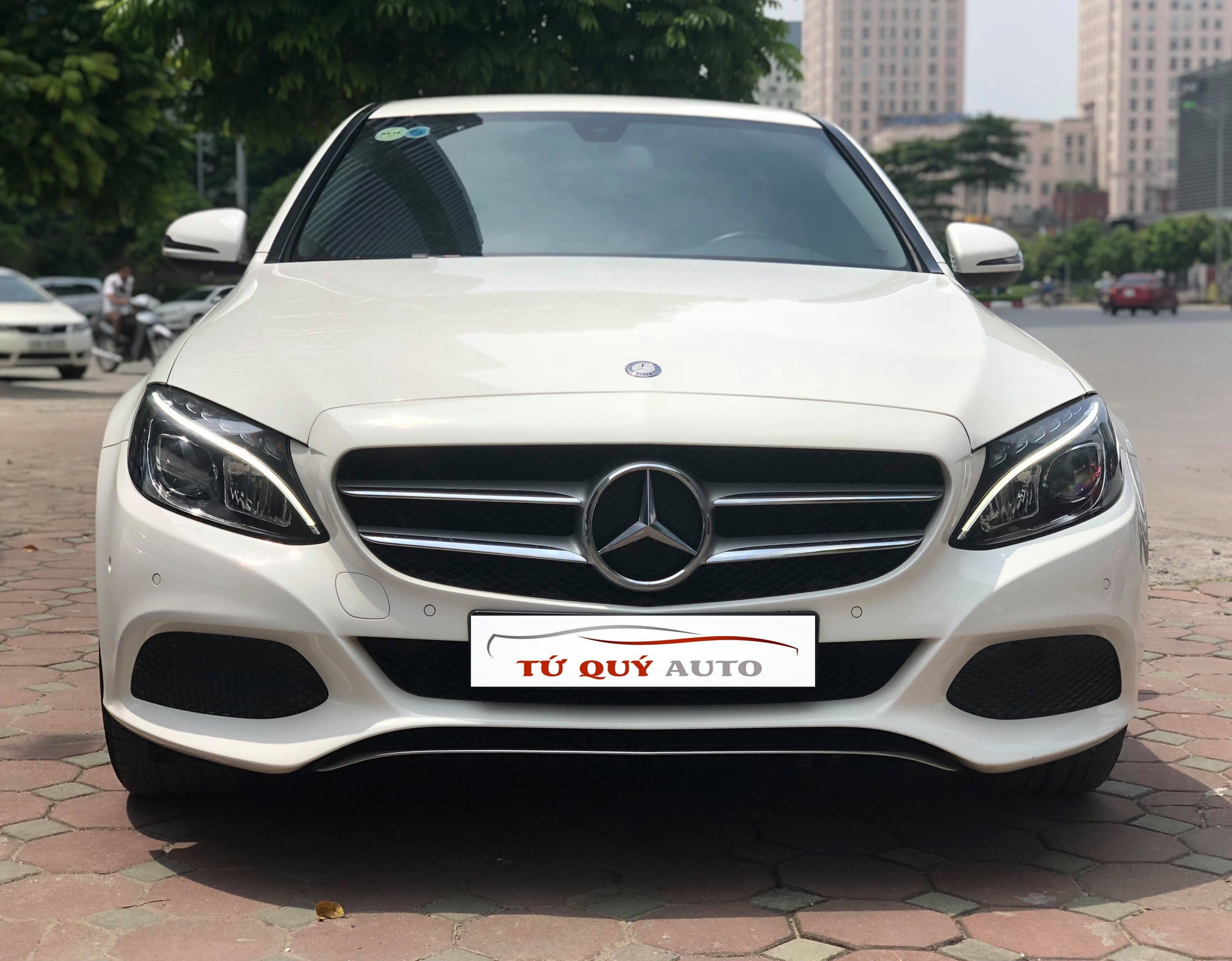 Xe Mercedes Benz C200 2.0AT 2016 - Trắng